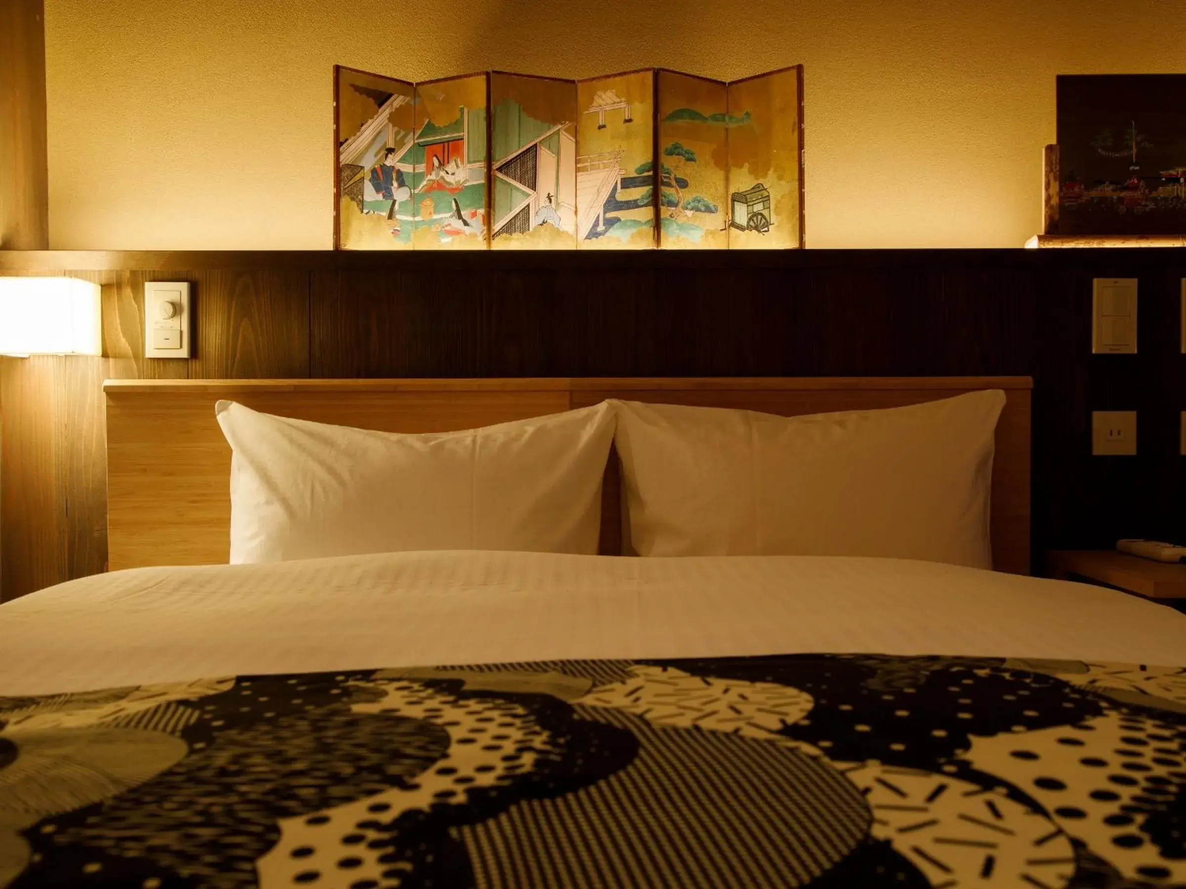 Bedroom, Bed in Tsumugi Nishinotoinhanayacho Bedroom, Bed in Tsumugi Nishinotoinhanayacho