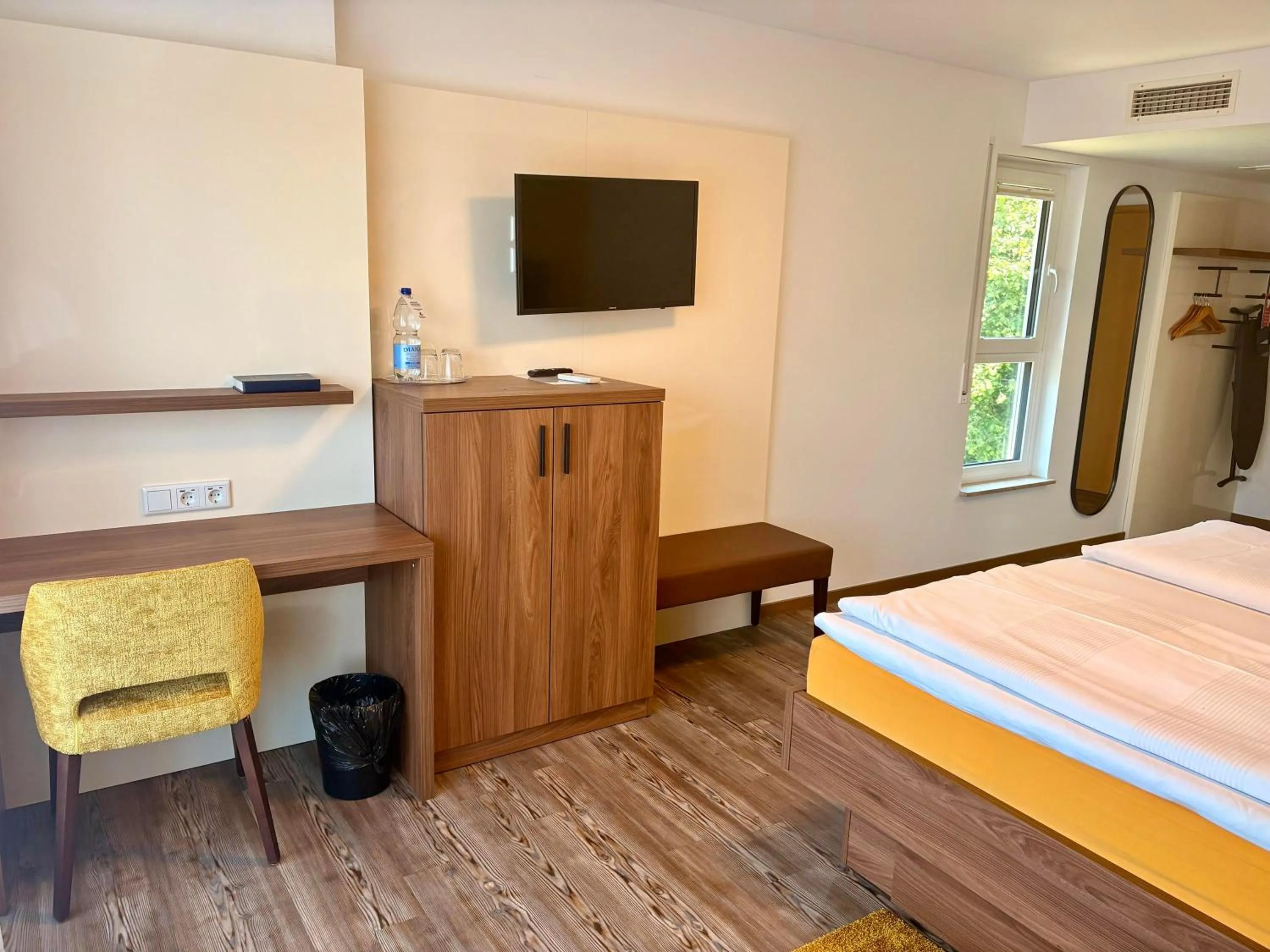 TV and multimedia, Bed in Hotel Lamm