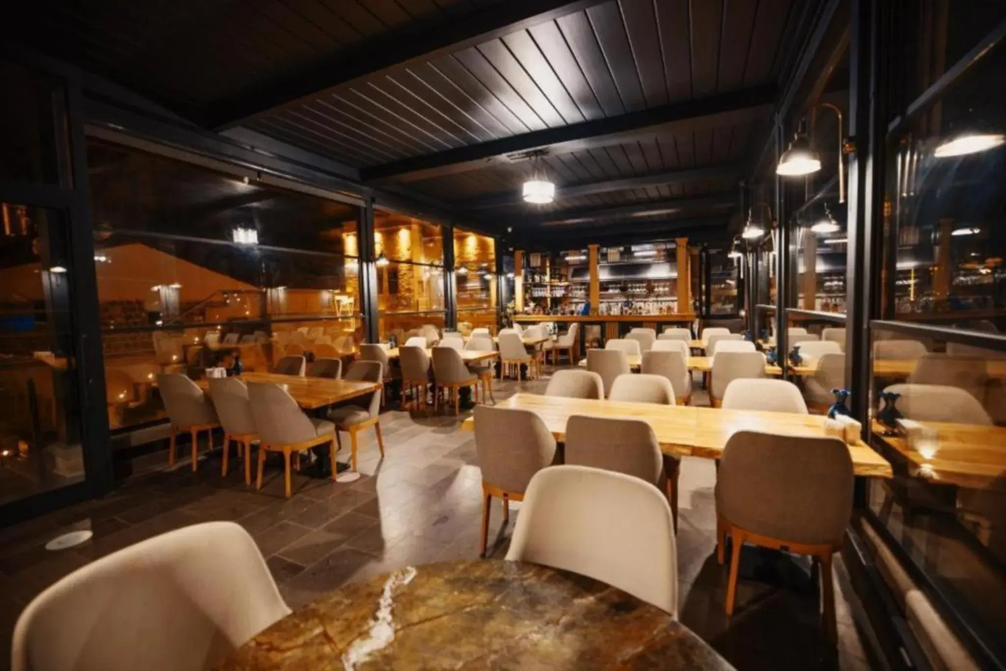 Restaurant/places to eat in Misty Cave Hotel Restaurant/places to eat in Misty Cave Hotel