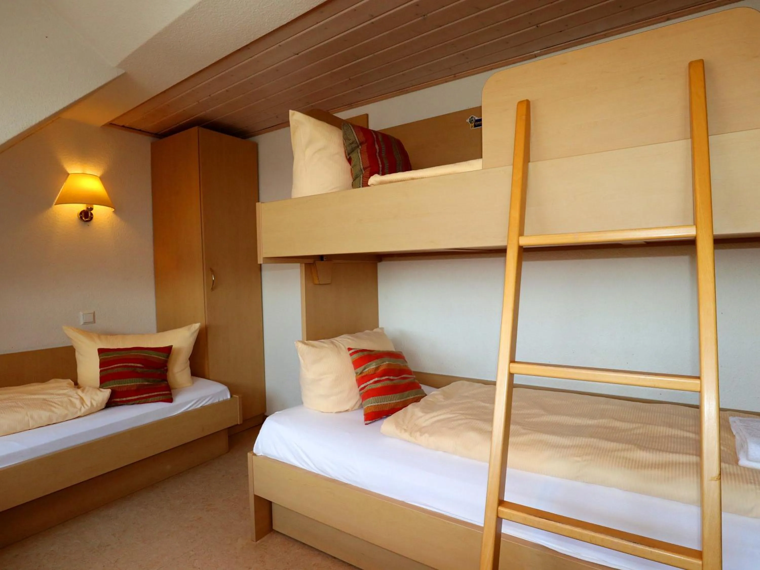 Bedroom, Bed in Hotel - Restaurant Hirschen - Werneths Landgasthof beim Europa- Park Rust