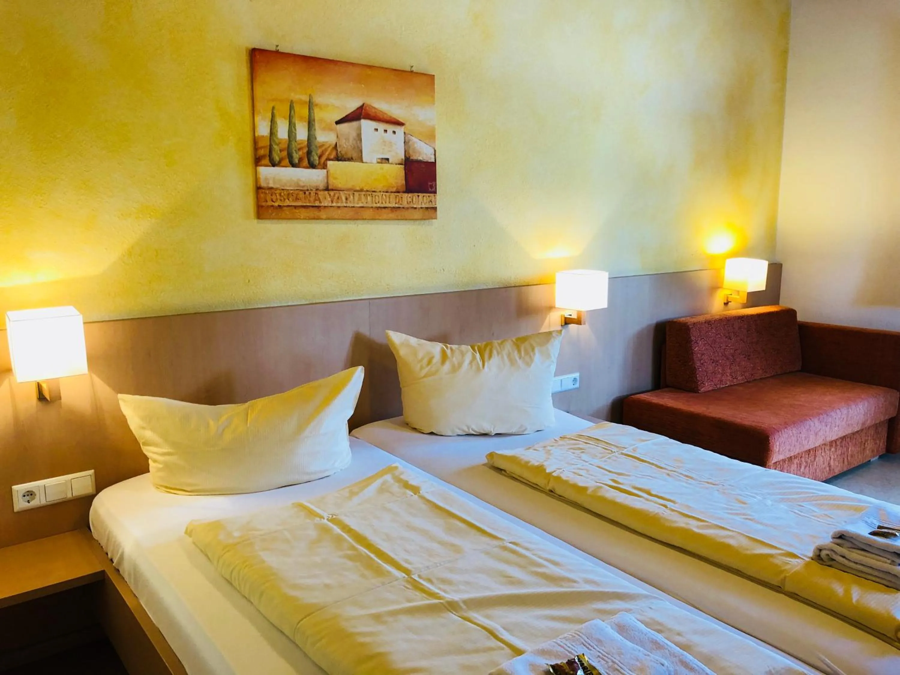 Other, Bed in Hotel - Restaurant Hirschen - Werneths Landgasthof beim Europa- Park Rust