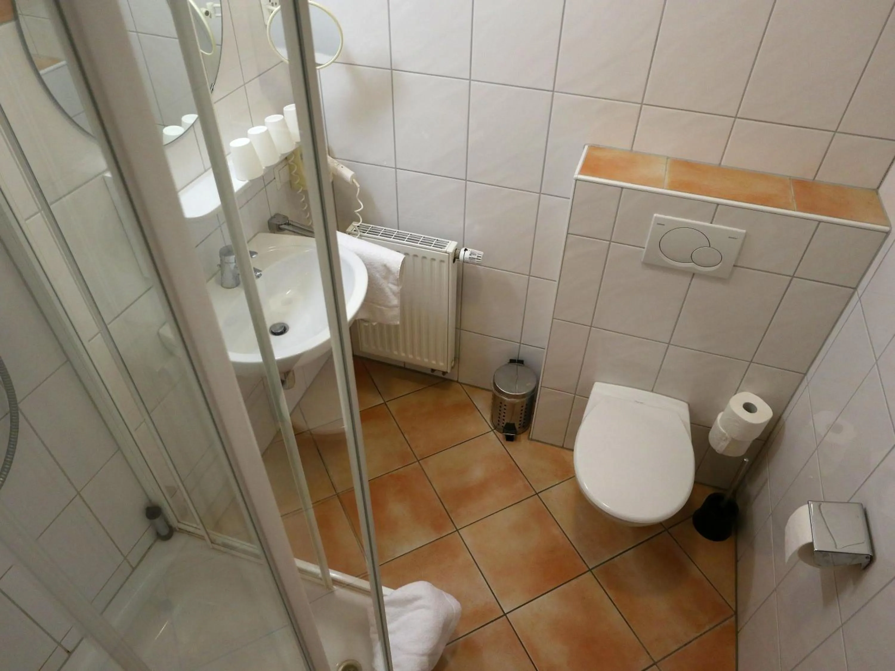 Bathroom in Hotel - Restaurant Hirschen - Werneths Landgasthof beim Europa- Park Rust