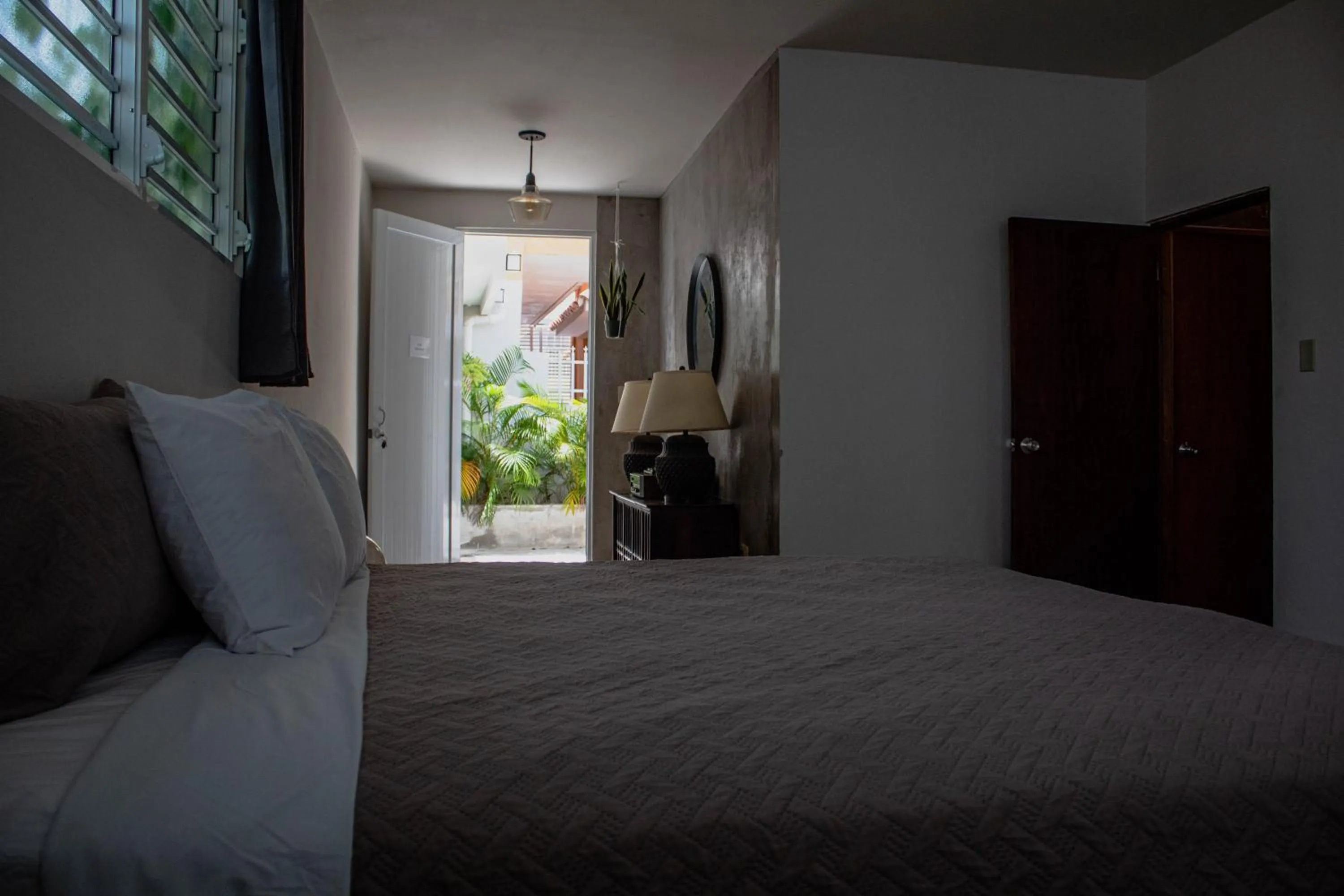 Bed in The Emerald PR