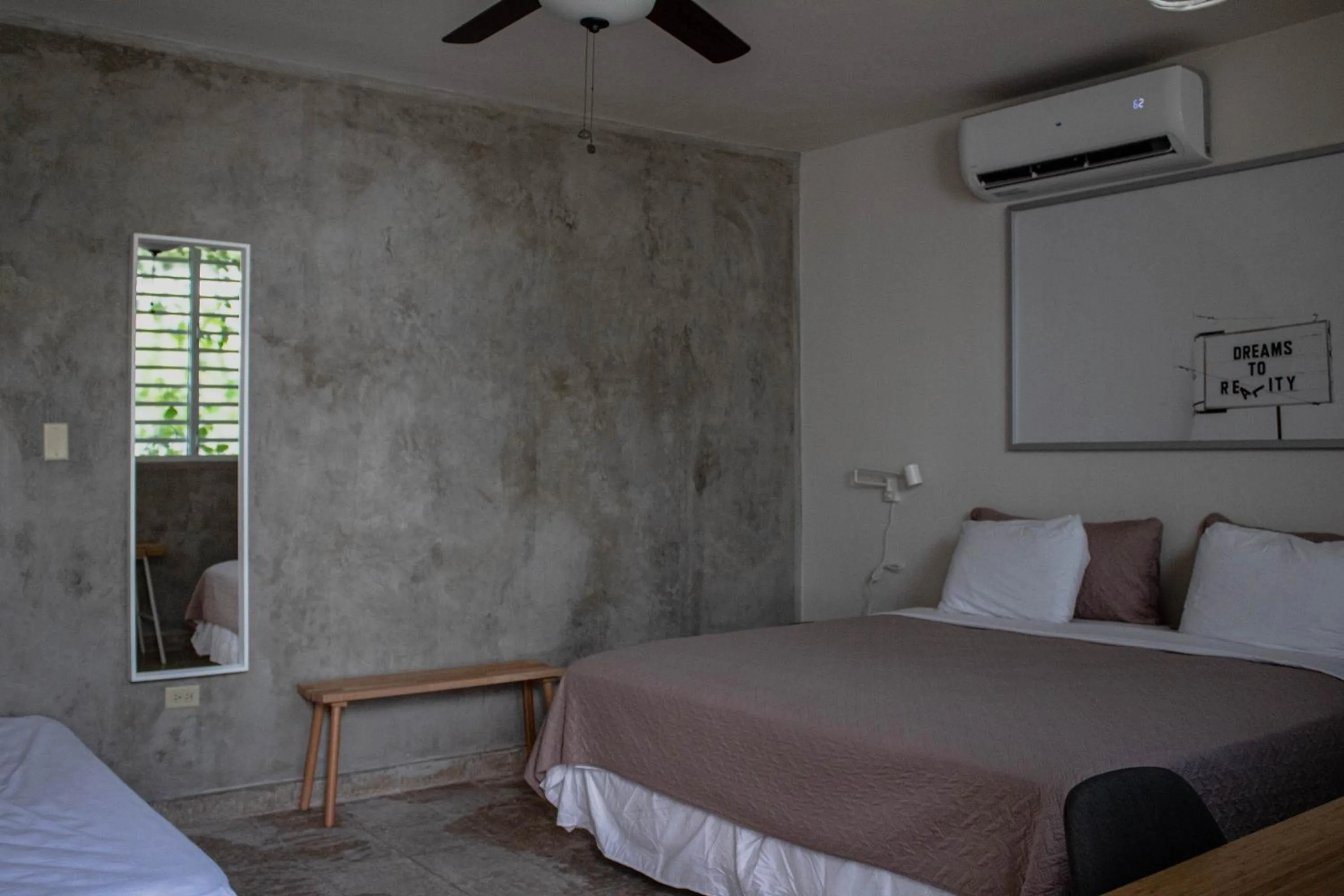 Bed in The Emerald PR