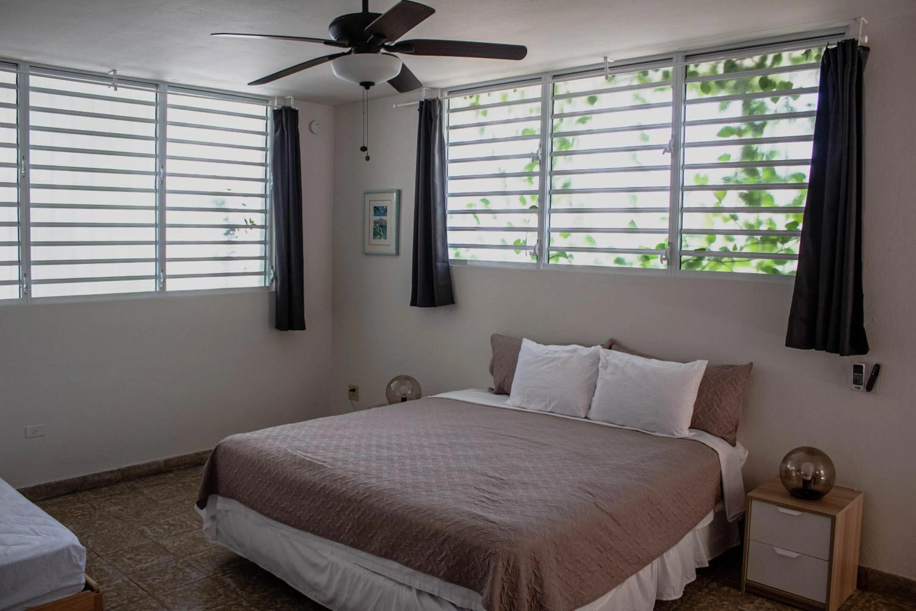 Bed in The Emerald PR