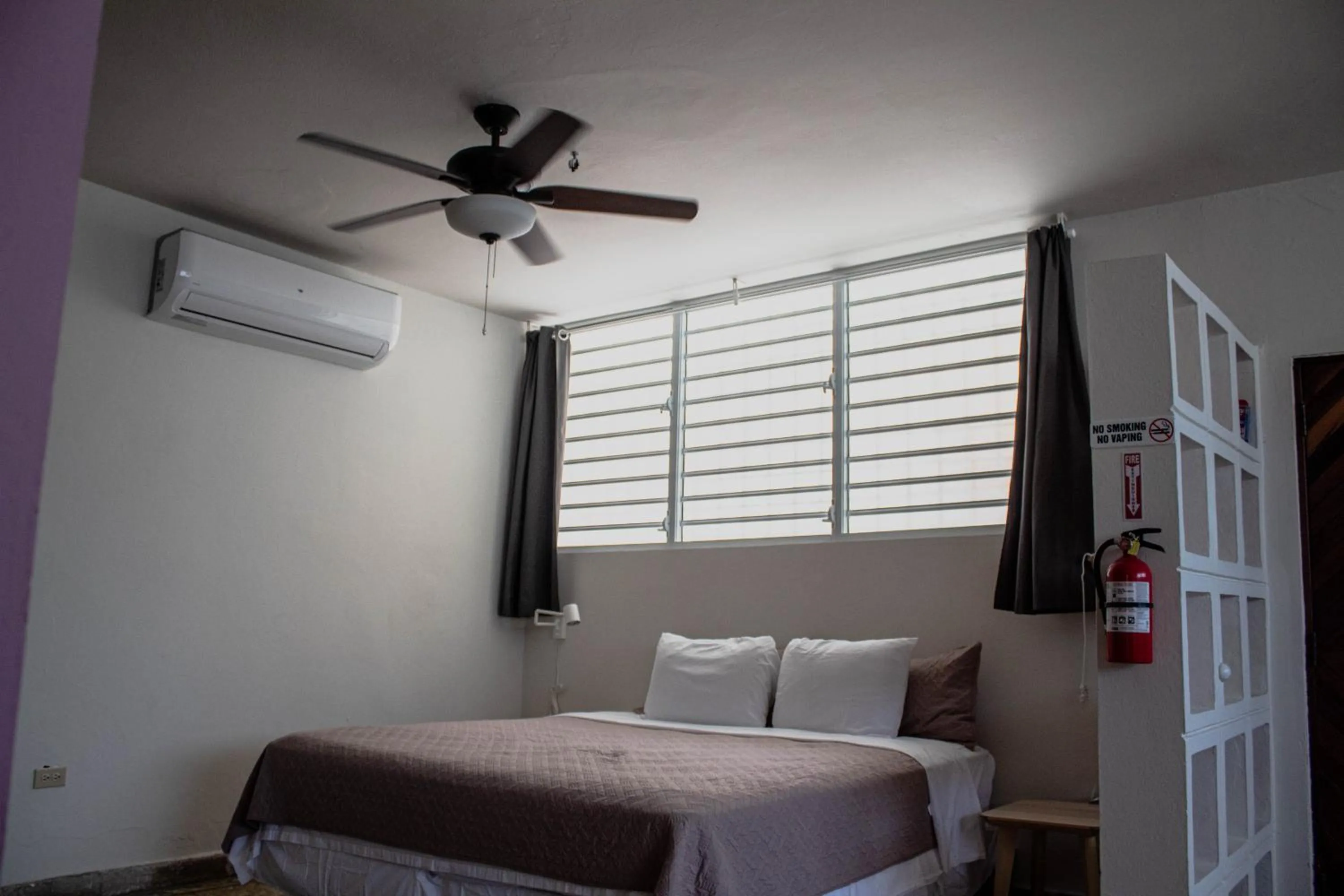 Bed in The Emerald PR