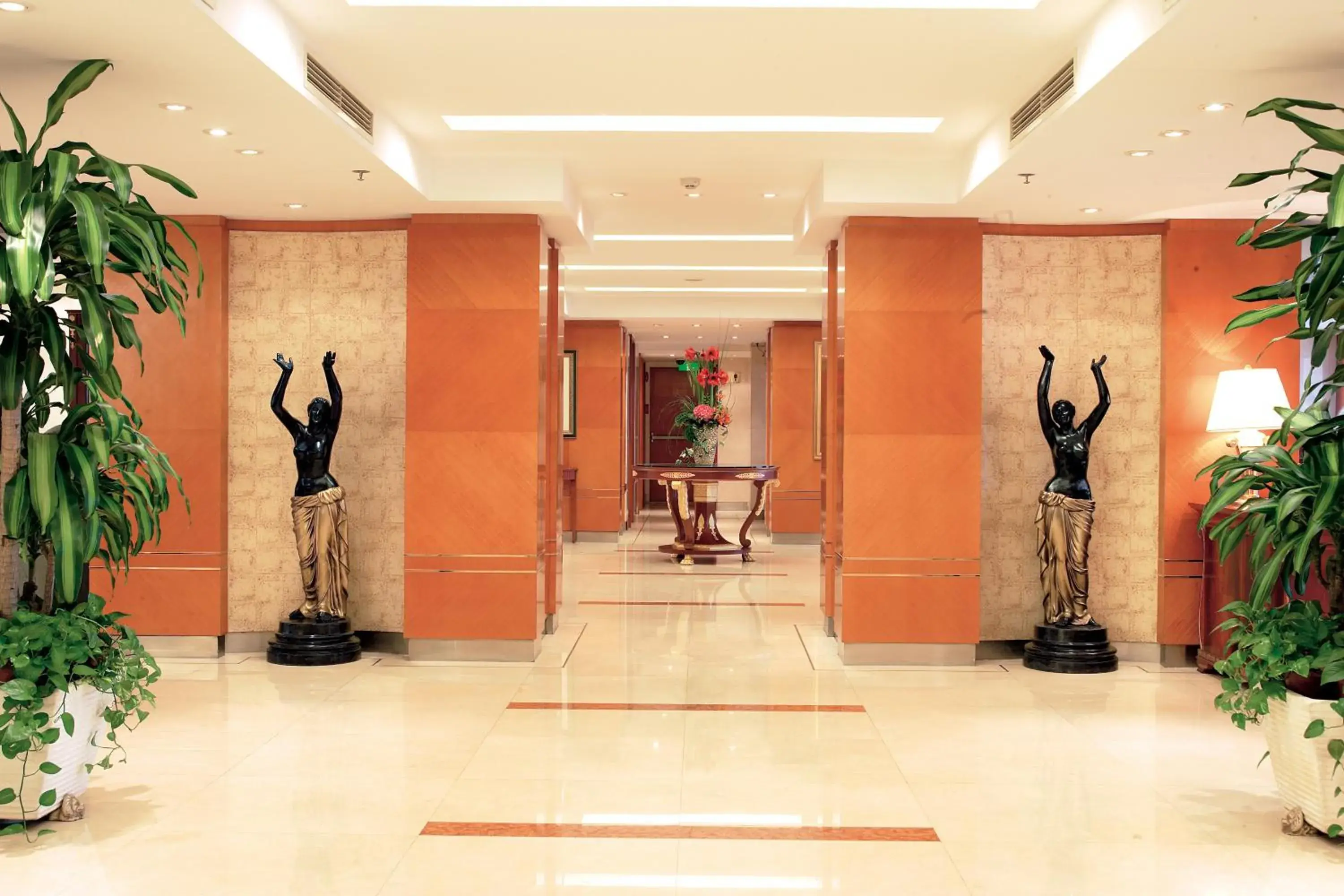 Lobby or reception in Jianguo Hotel Shanghai Lobby or reception in Jianguo Hotel Shanghai