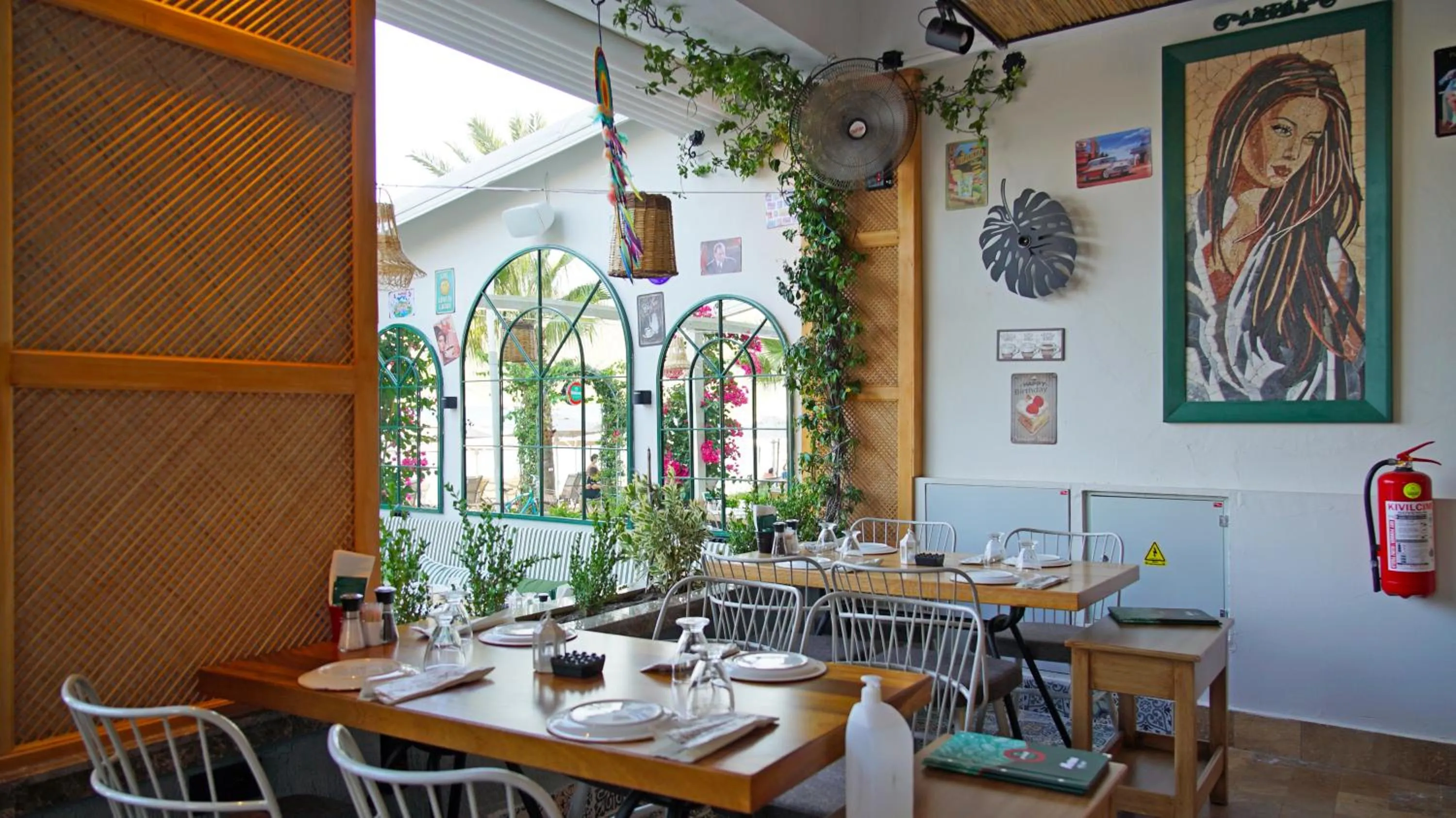 Restaurant/places to eat in Yeshill Boutique Hotel