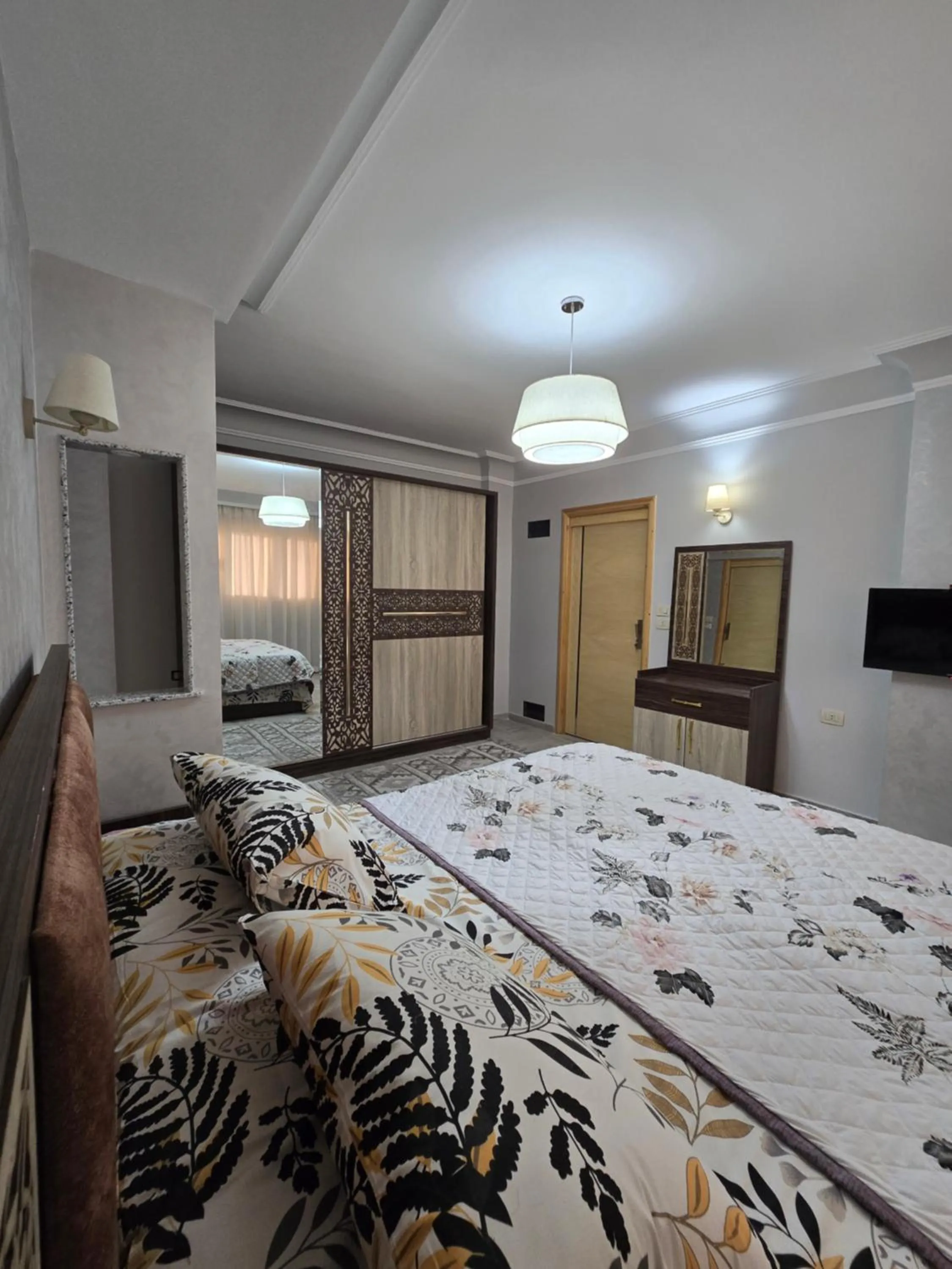 Bed in Comfy 2 Bedrooms Apartment in Cairo 94S
