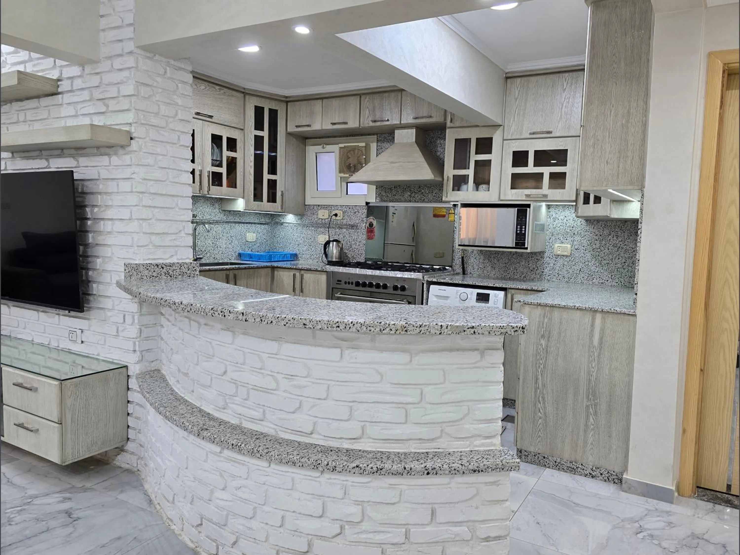 Kitchen or kitchenette in Comfy 2 Bedrooms Apartment in Cairo 94S