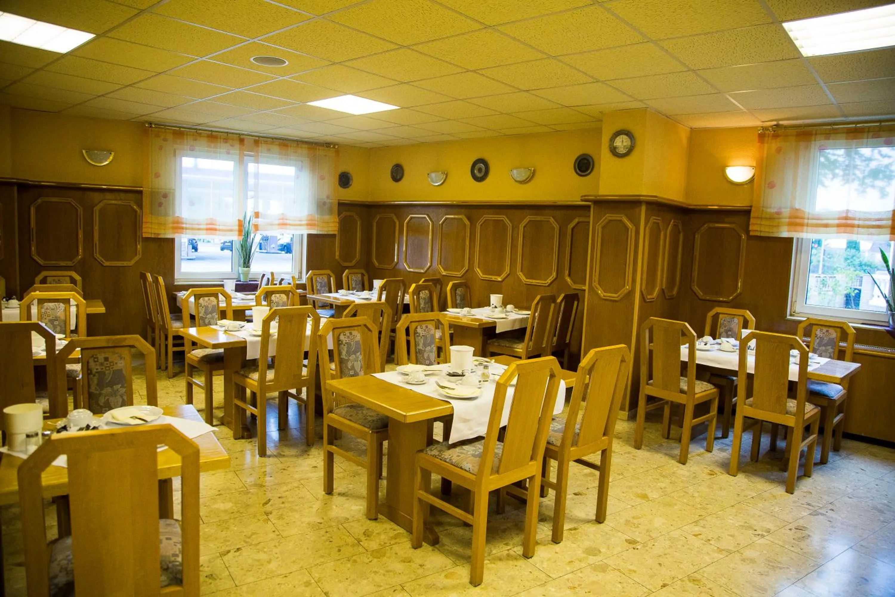 Restaurant/places to eat in Hotel Stadt Peine