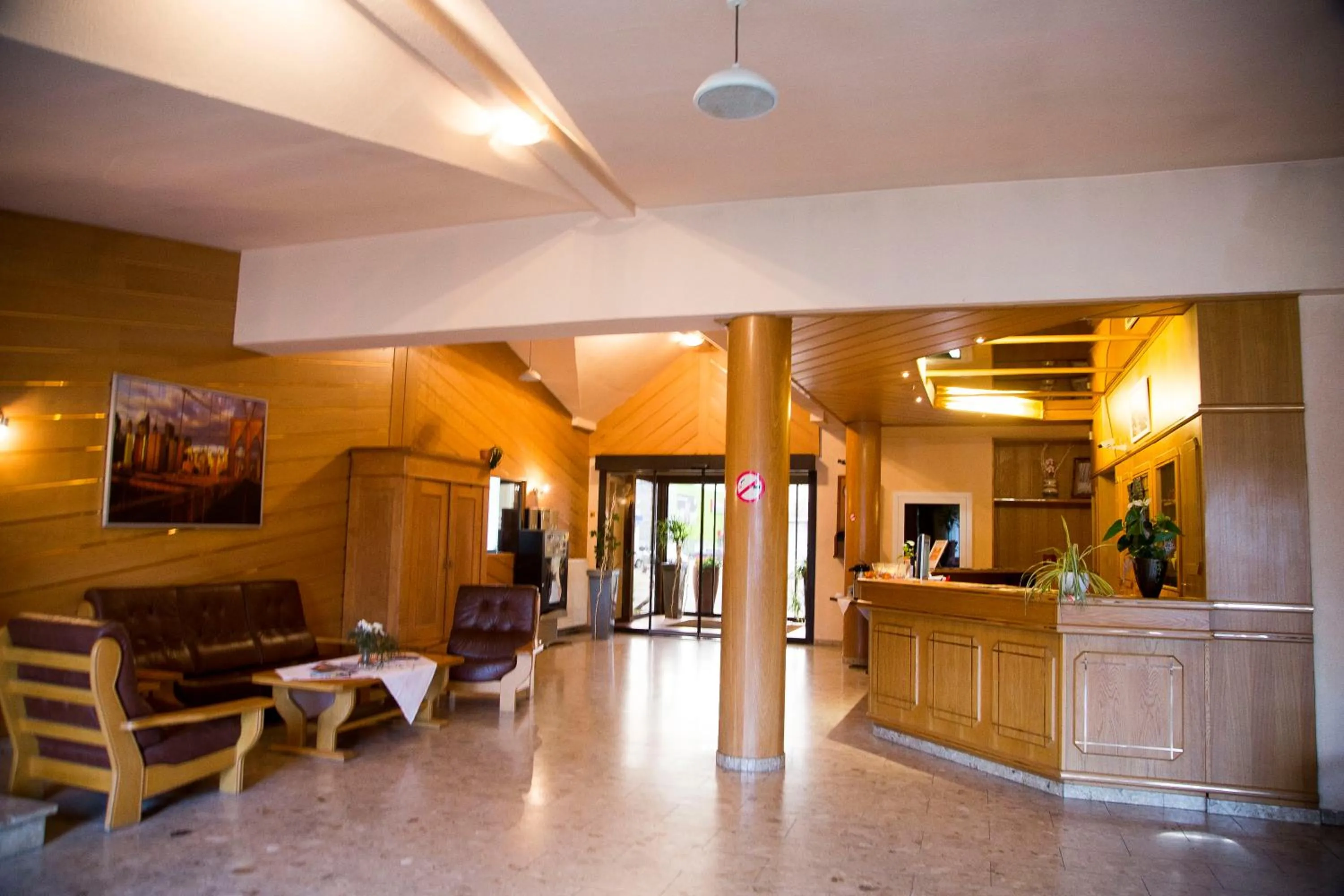 Lobby or reception in Hotel Stadt Peine