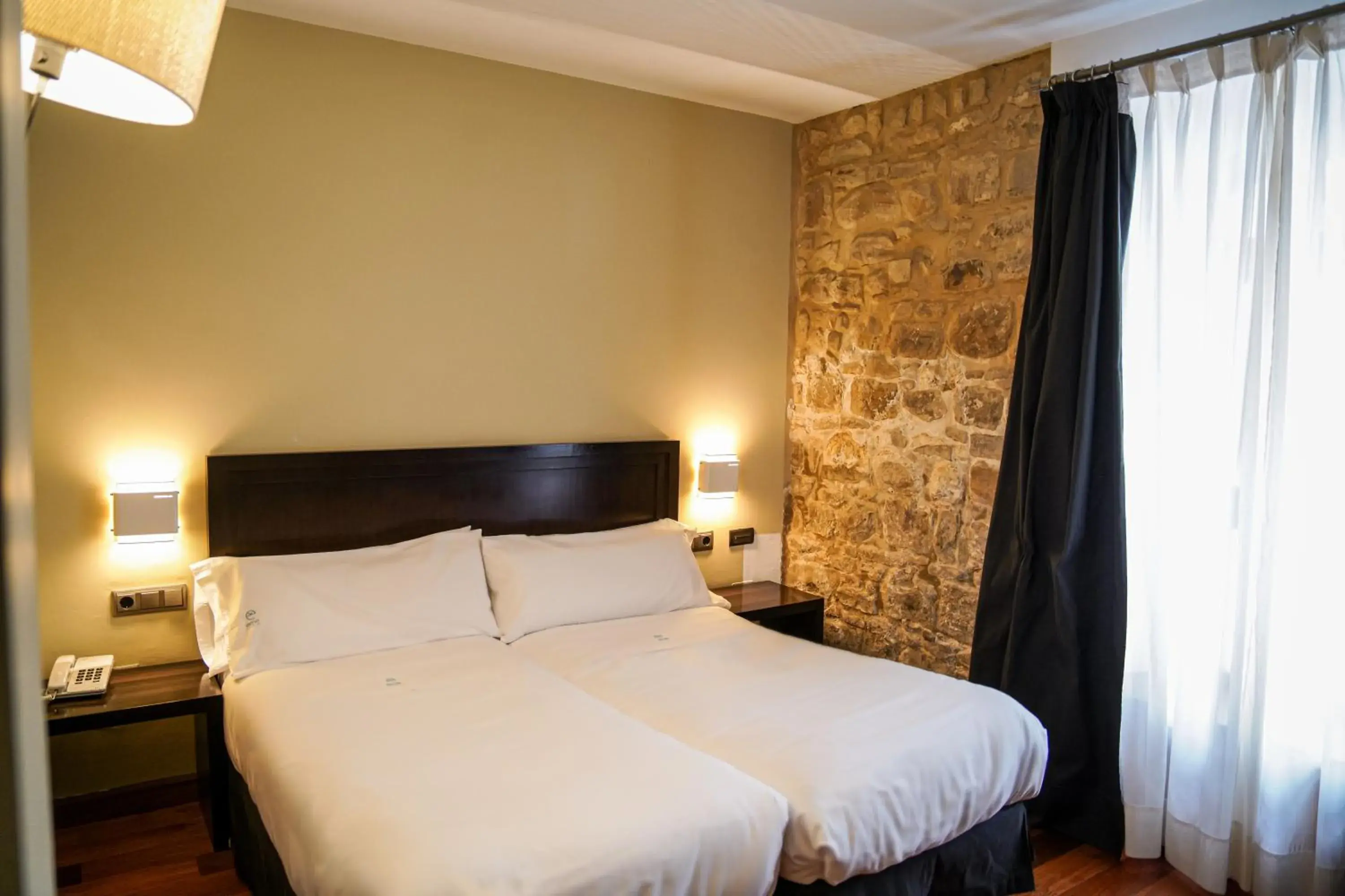 Twin Room in Hotel Baeza Monumental by eme hoteles Twin Room in Hotel Baeza Monumental by eme hoteles