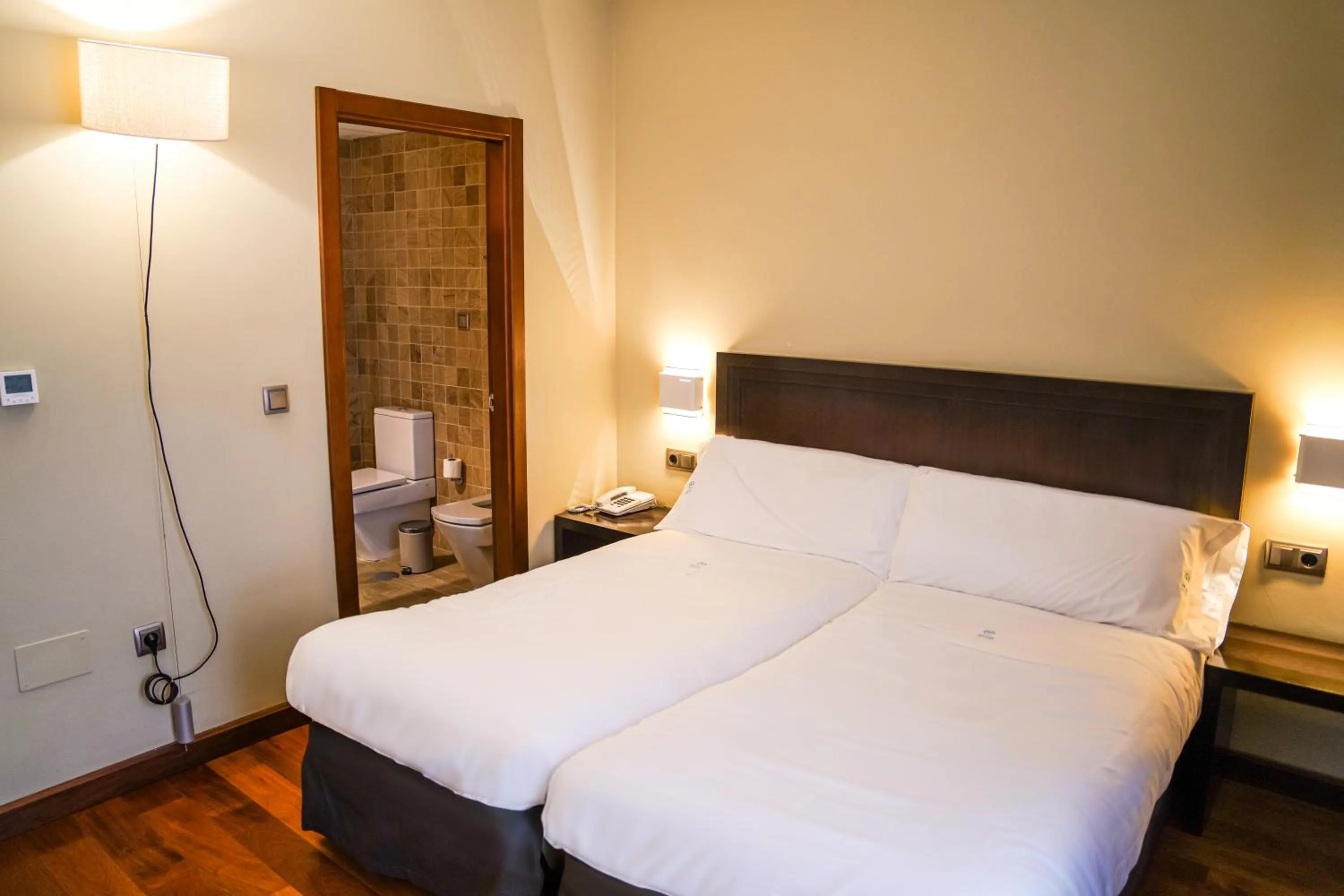 Bed in Hotel Baeza Monumental by eme hoteles