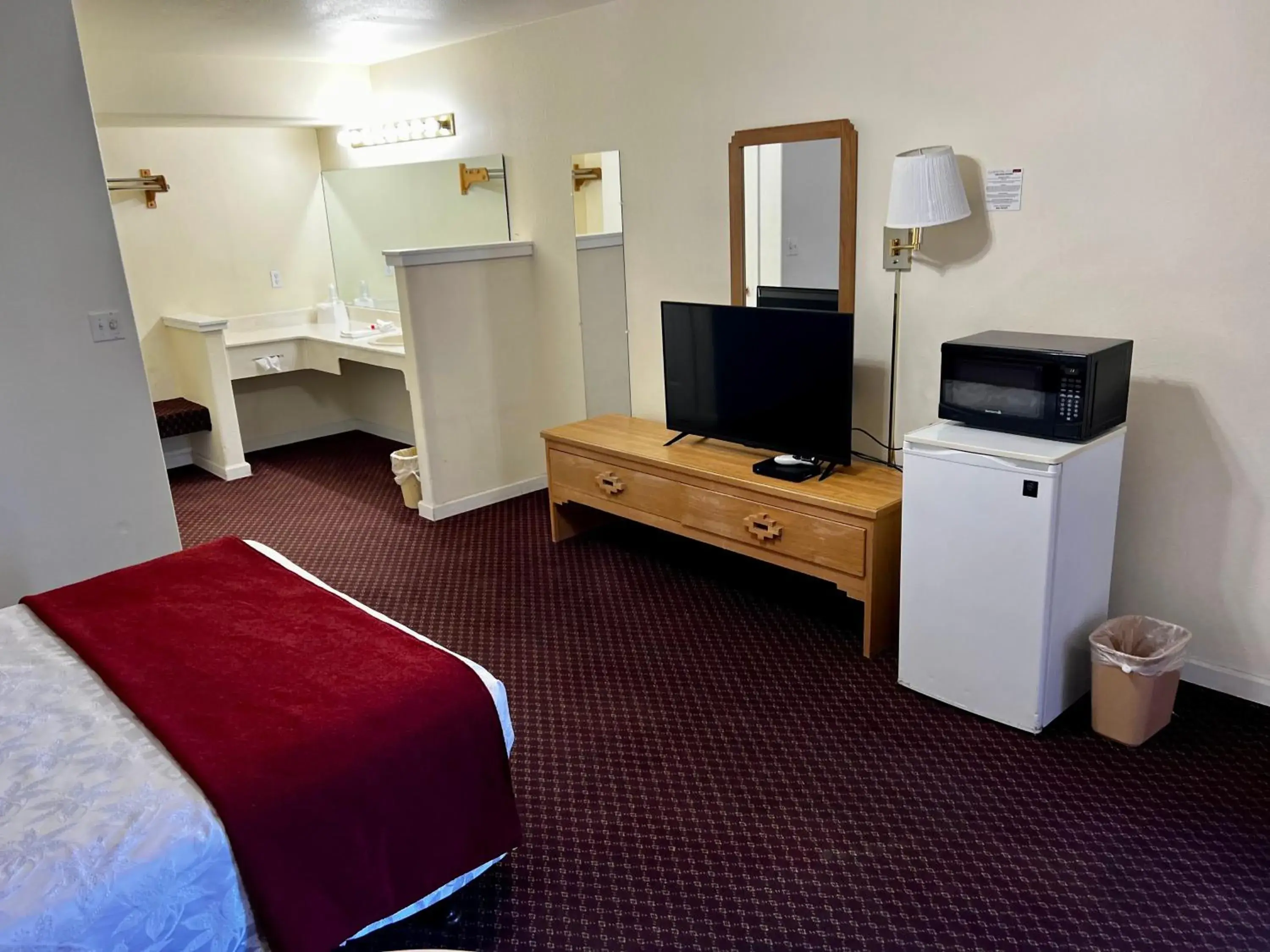 Bed in Rodeway Inn - SFI Winnemucca Bed in Rodeway Inn - SFI Winnemucca