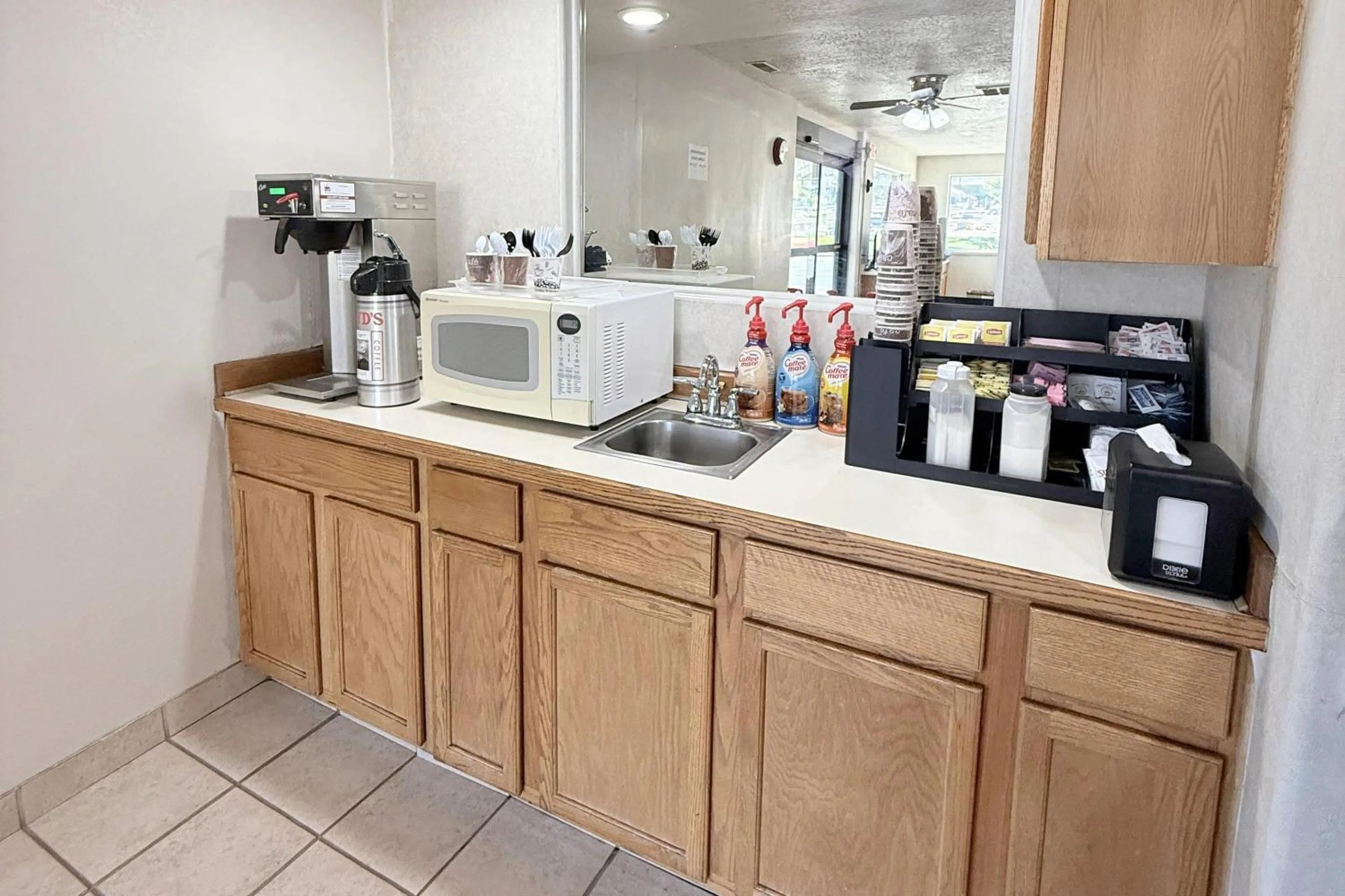 Lobby or reception in Rodeway Inn - SFI Winnemucca