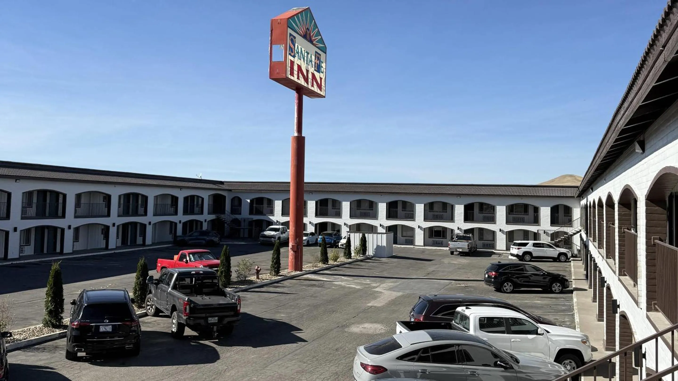 Property building in Rodeway Inn - SFI Winnemucca