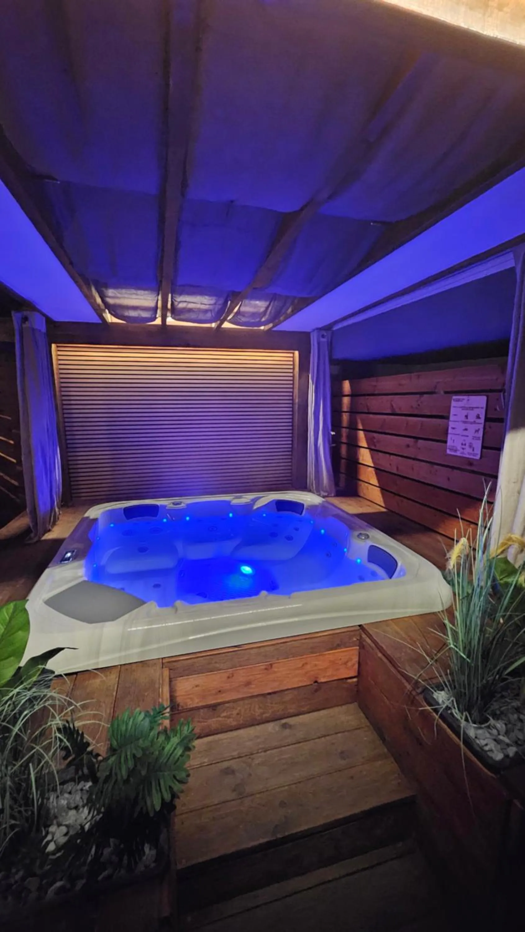 Hot Tub in Hiša stare mame