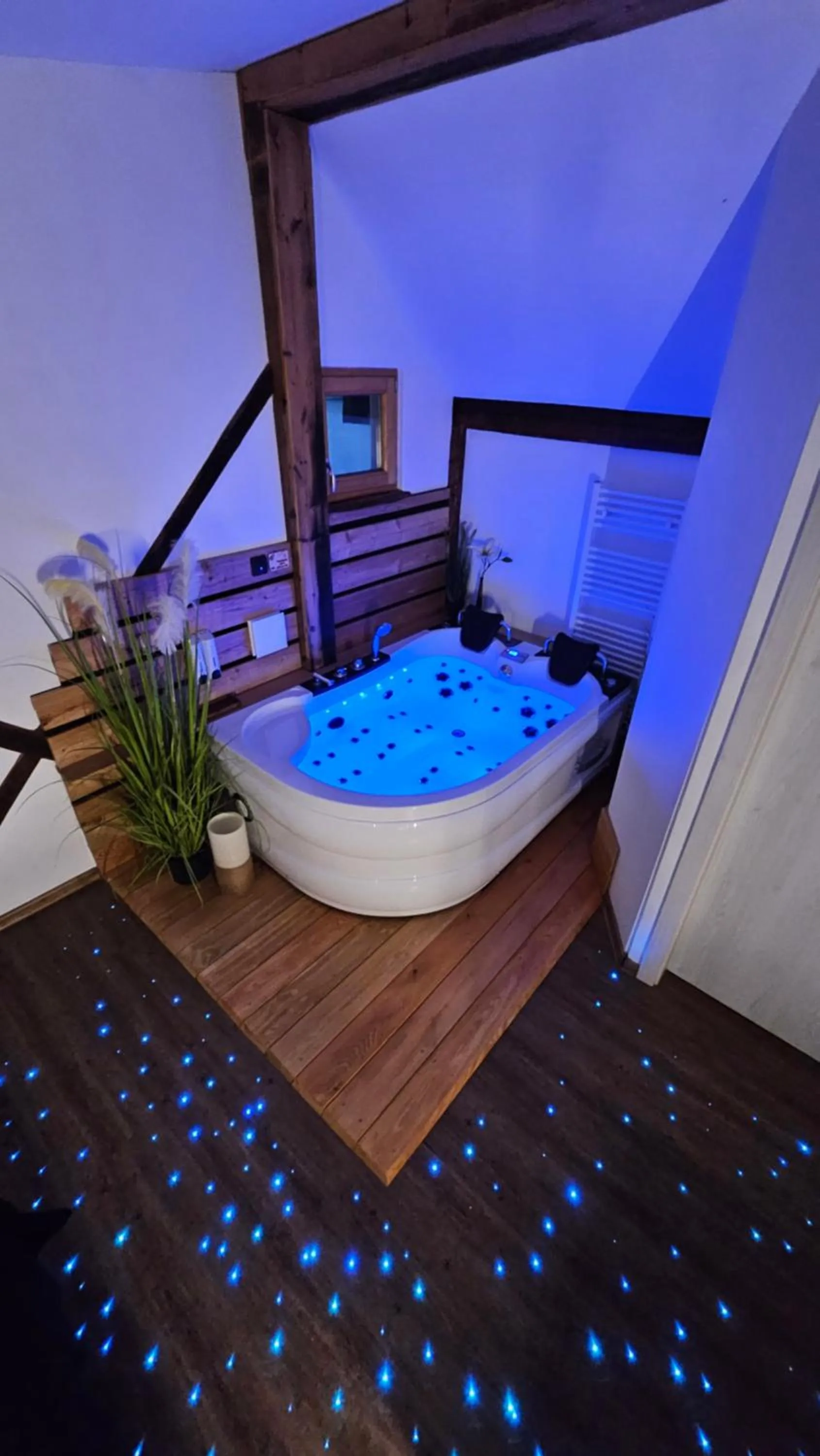 Hot Tub in Hiša stare mame