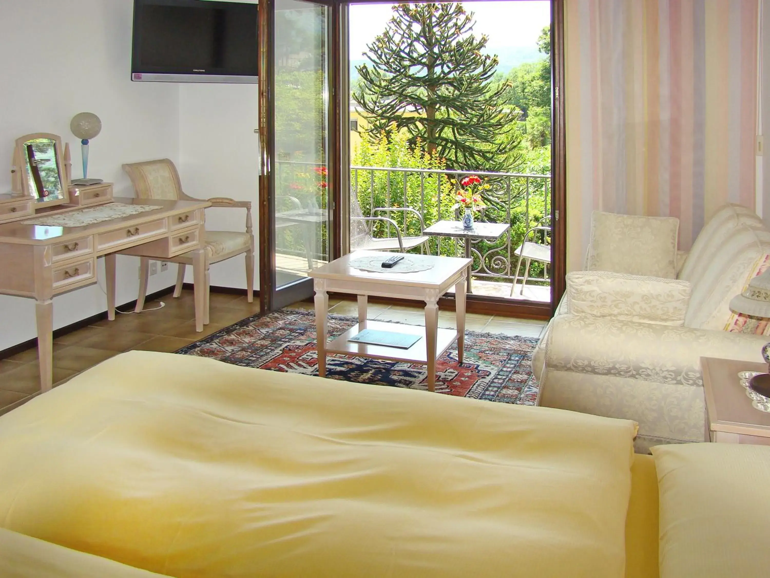 Double or Twin Room with Balcony - single occupancy in Hotel Al Fiume Double or Twin Room with Balcony - single occupancy in Hotel Al Fiume