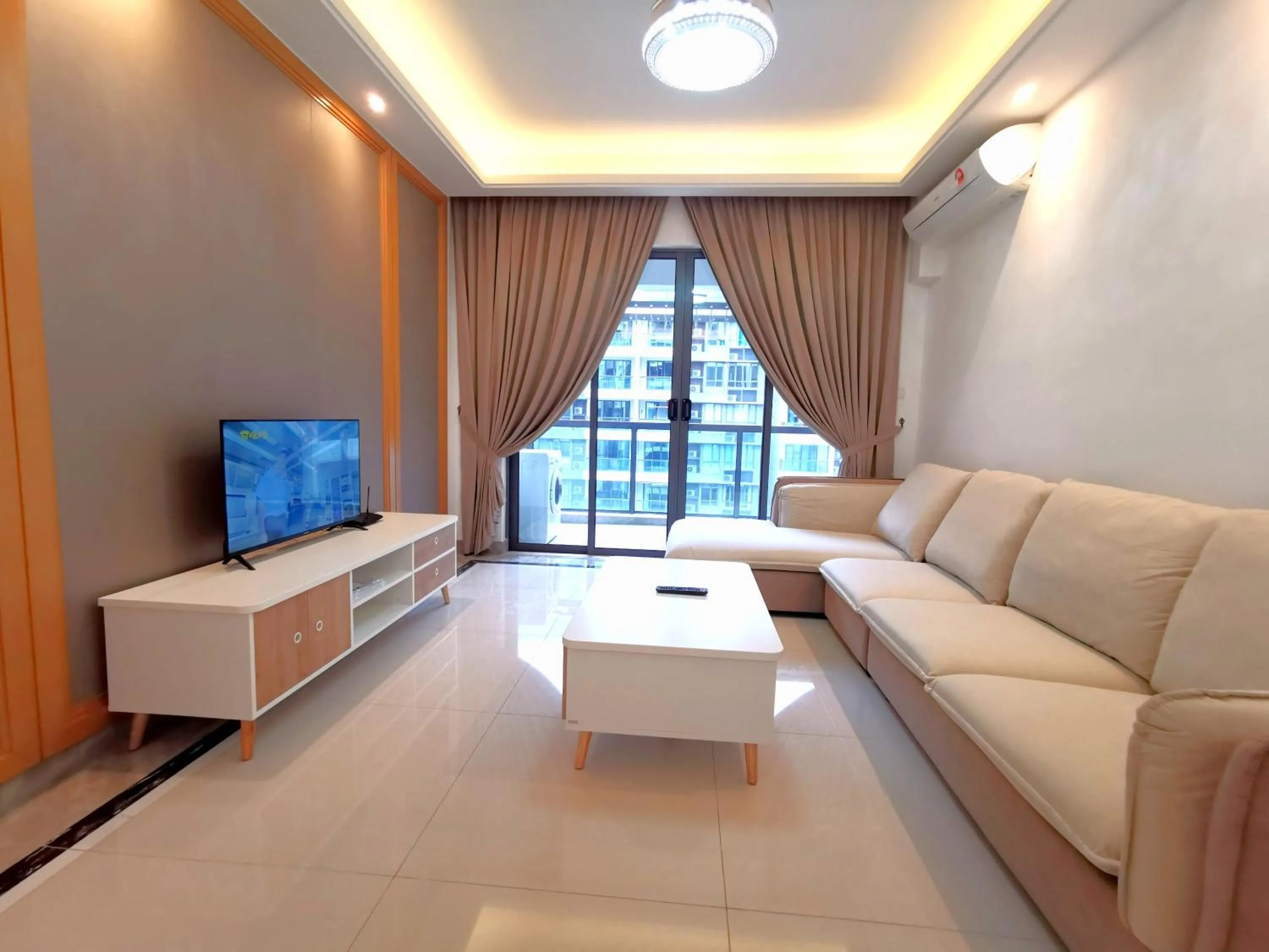 R&F Princess Cove by Maco Home