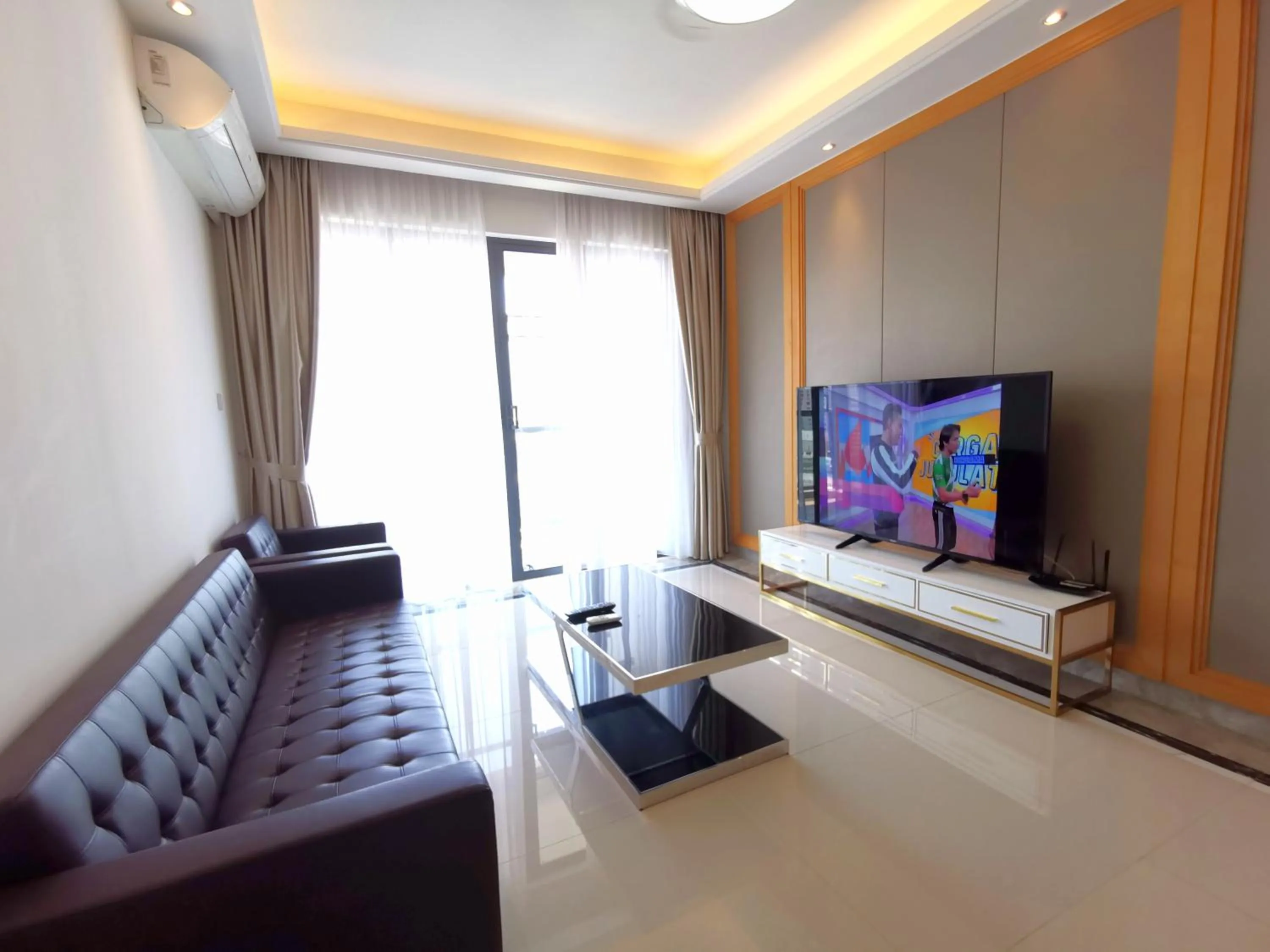 R&F Princess Cove by Maco Home