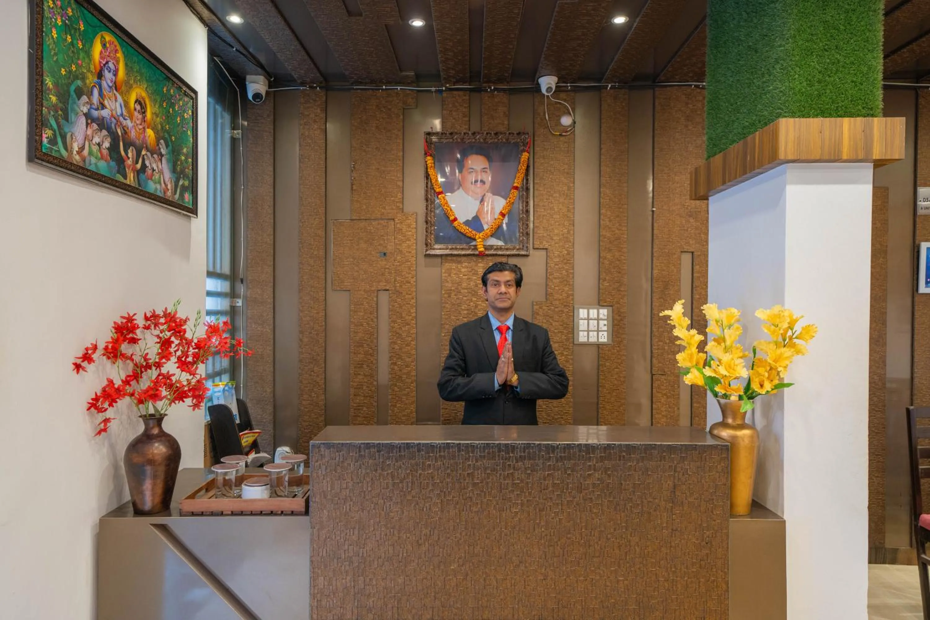 Lobby or reception in Perfectstayz Premium Ganga Heights - Ganga View rooftop cafe