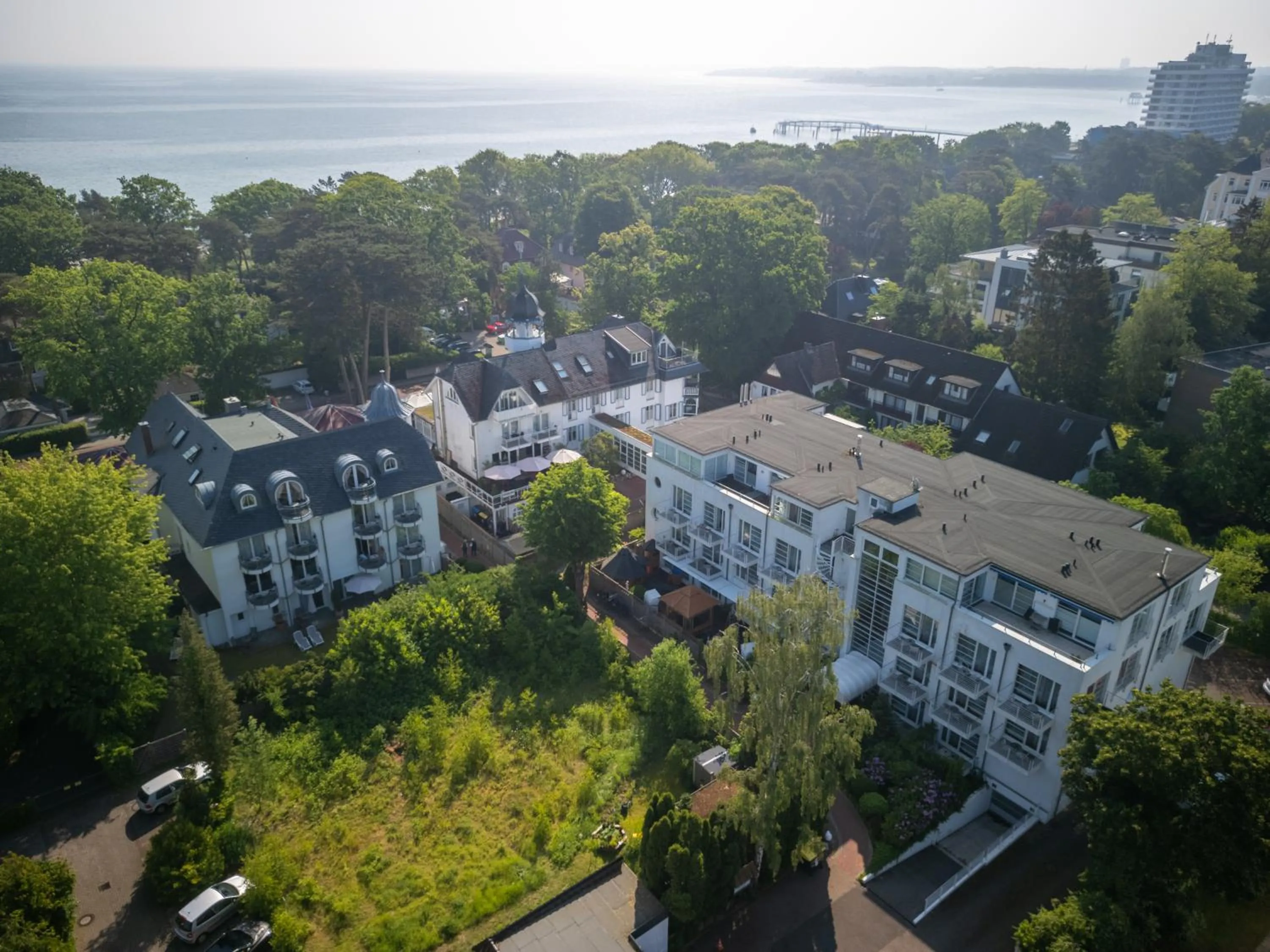 Property building in Hotel Villa Gropius