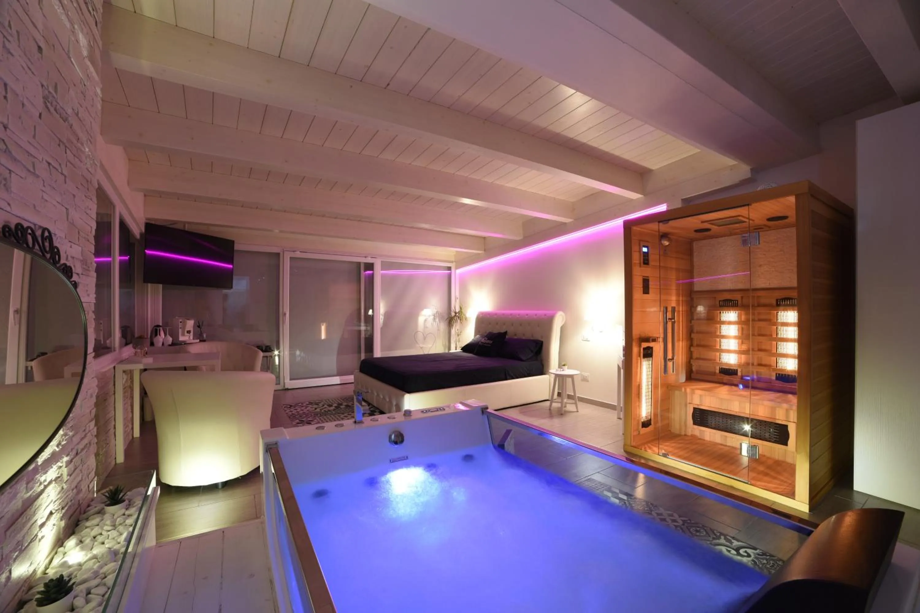 Italians b&b luxury suite