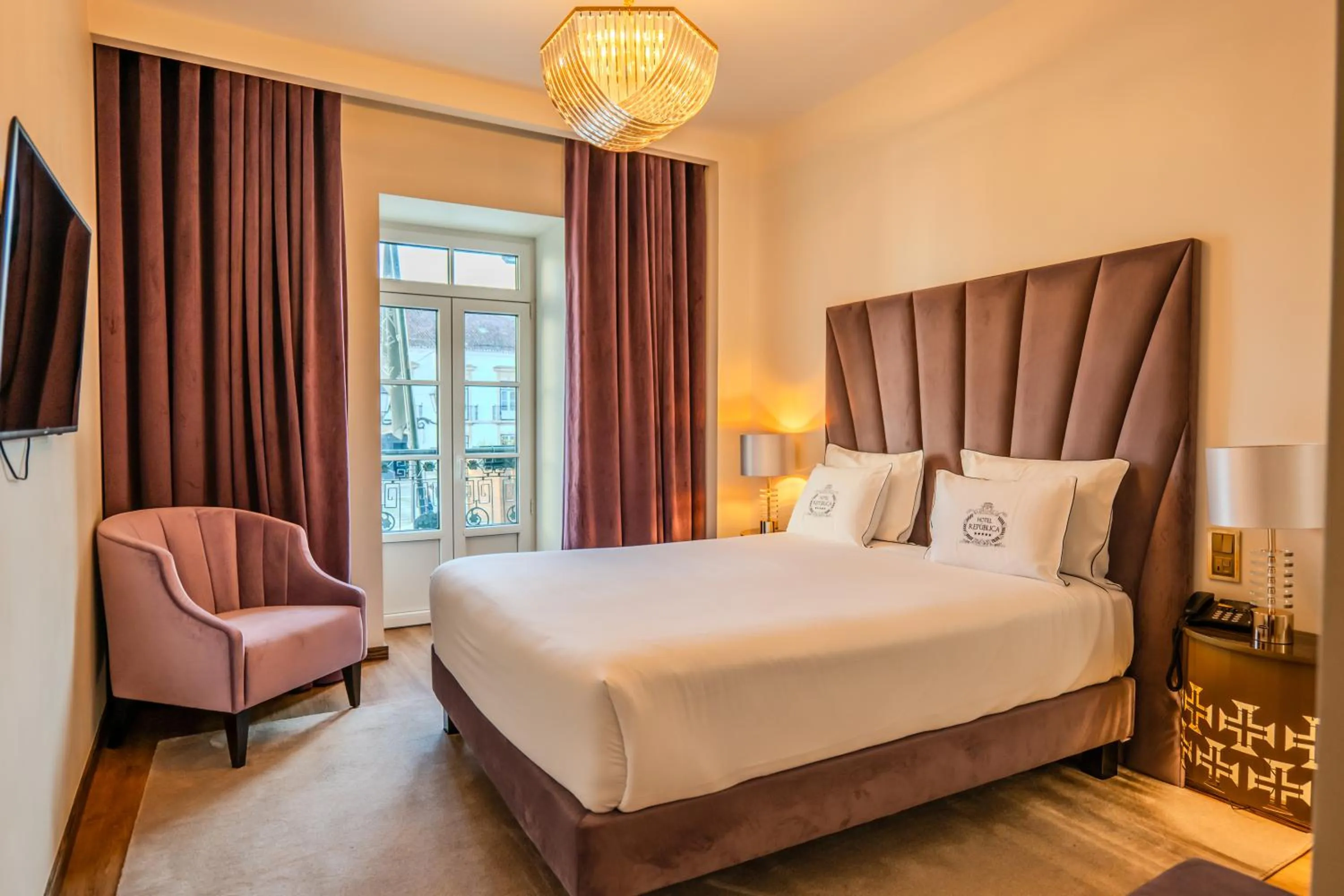Bed in Hotel República Boutique Hotel