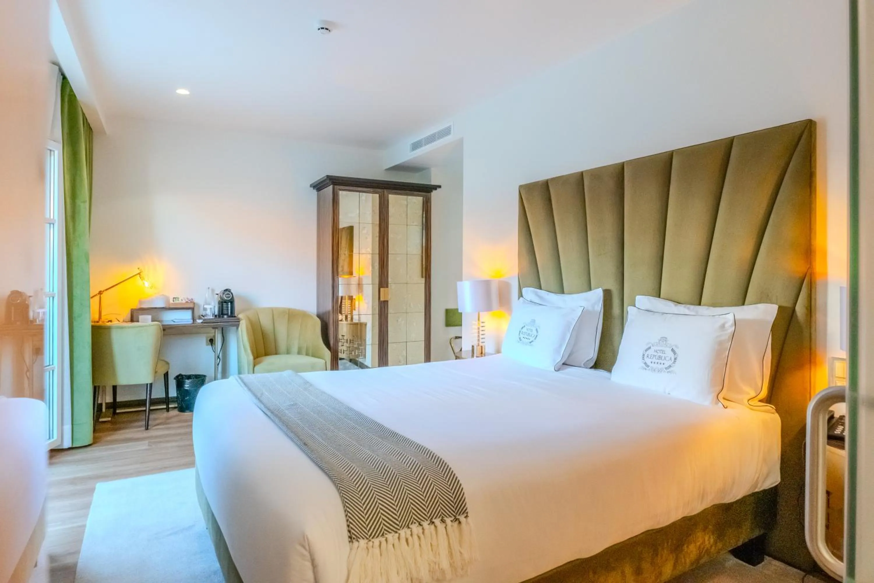 Bed in Hotel República Boutique Hotel