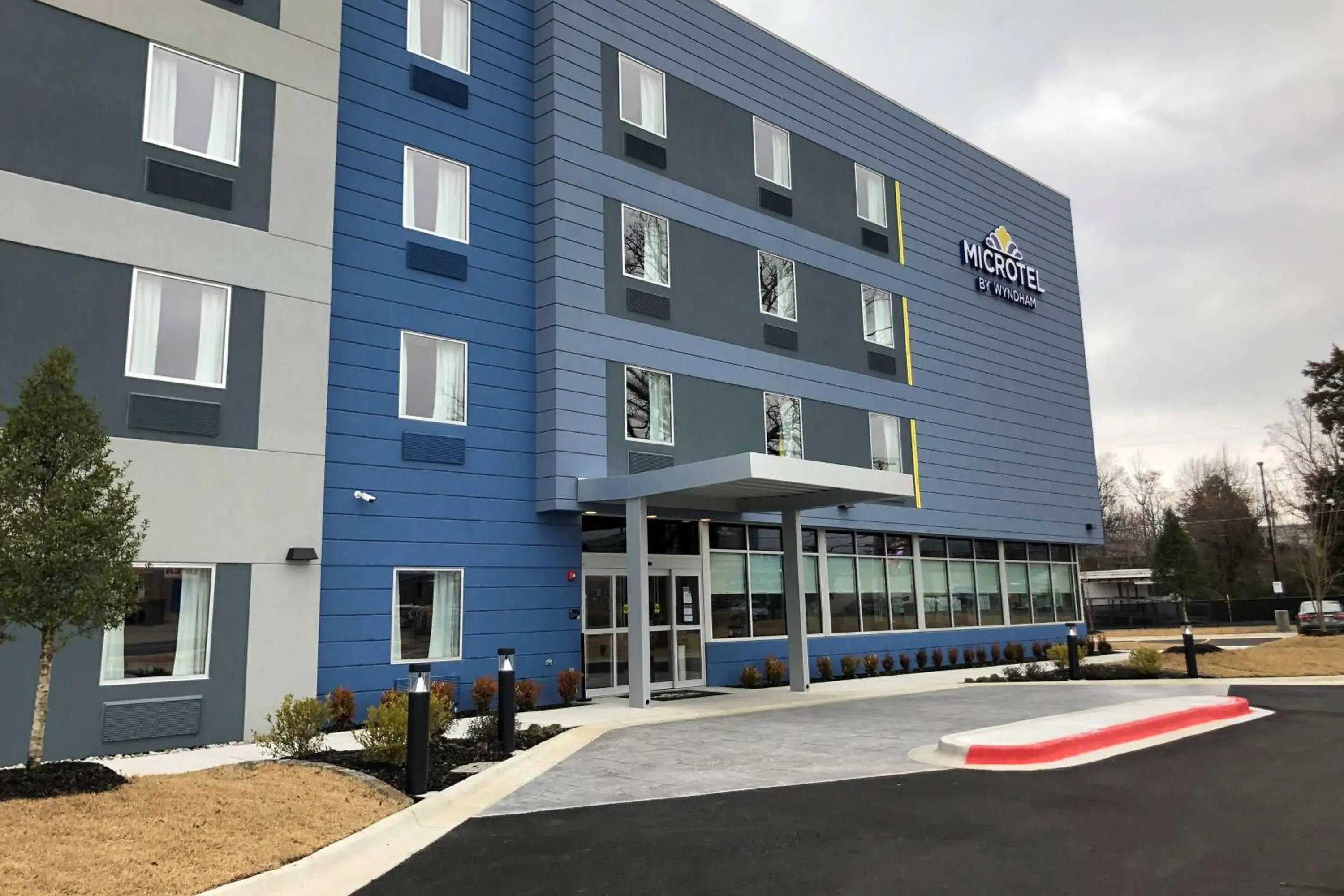 Property building in Microtel Inn & Suites by Wyndham Hot Springs Property building in Microtel Inn & Suites by Wyndham Hot Springs