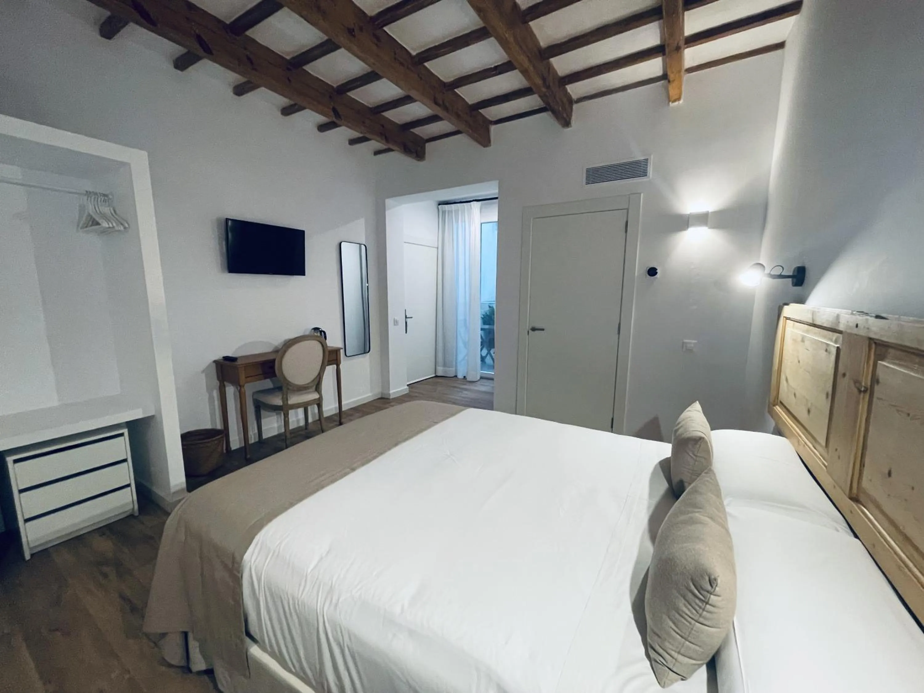 Photo of the whole room, Bed in Hotel Casa Miranda - Adults Only