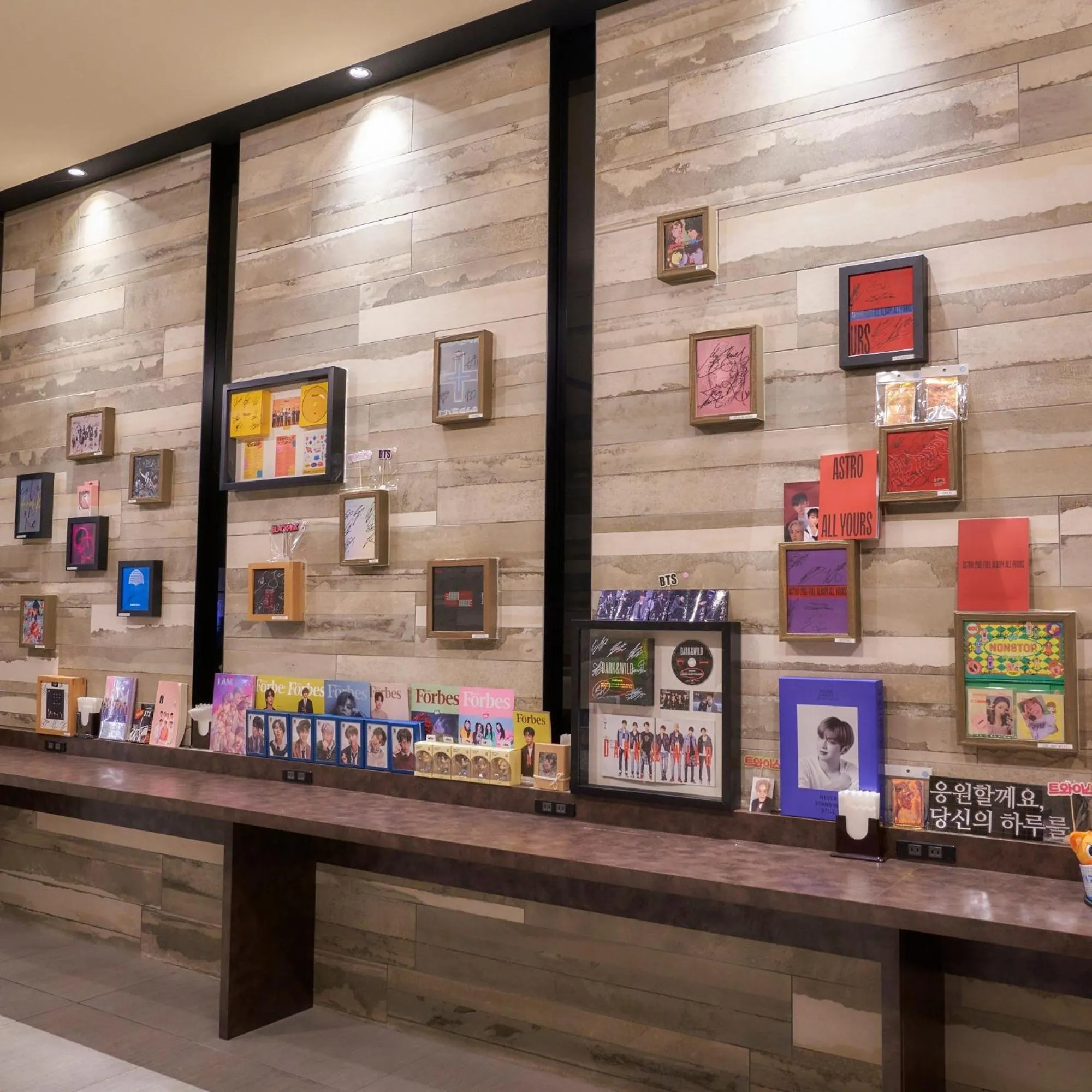 Restaurant/places to eat in HOTEL VINE OSAKA KITAHAMA