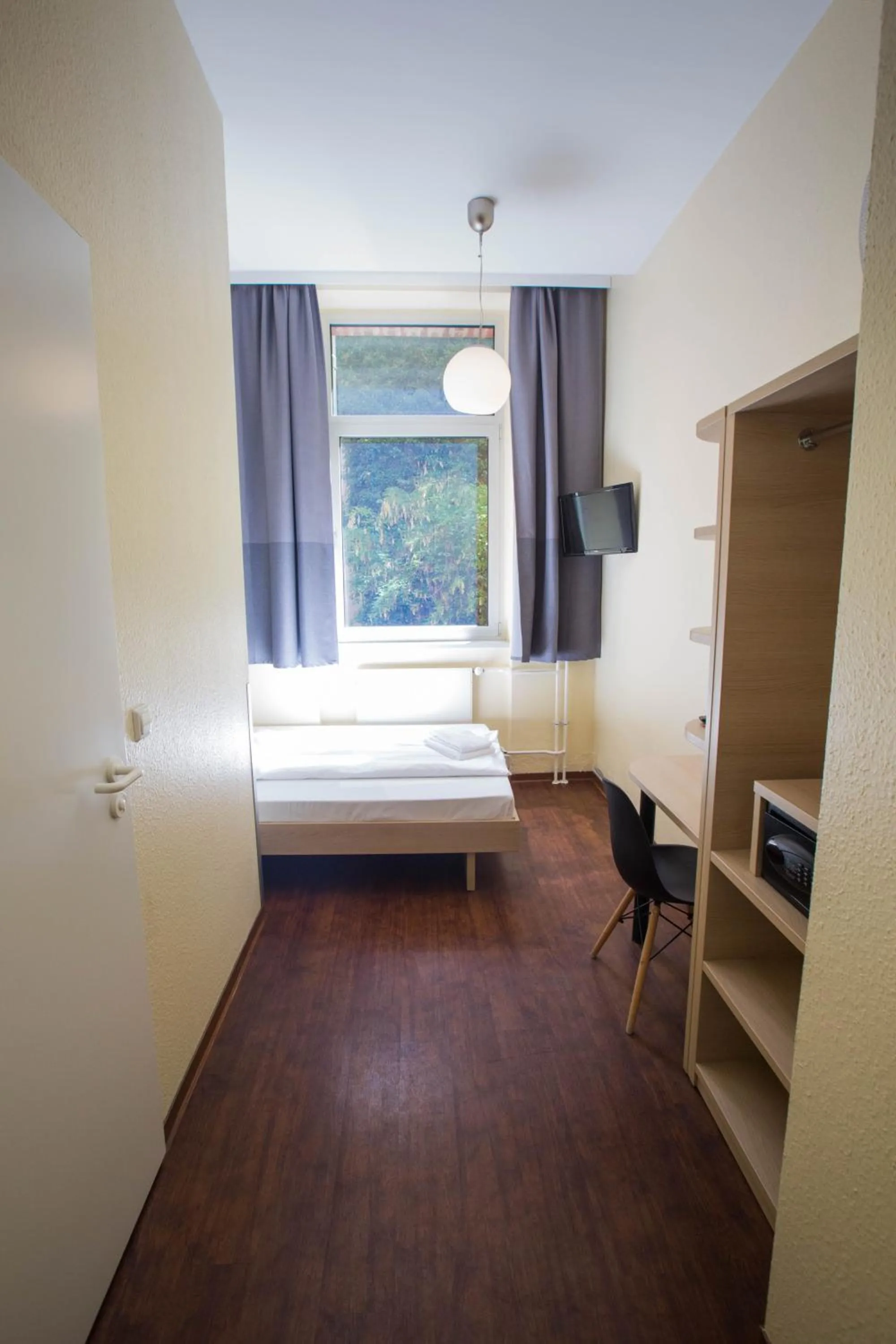 Photo of the whole room, Bed in acama Hotel & Hostel Kreuzberg