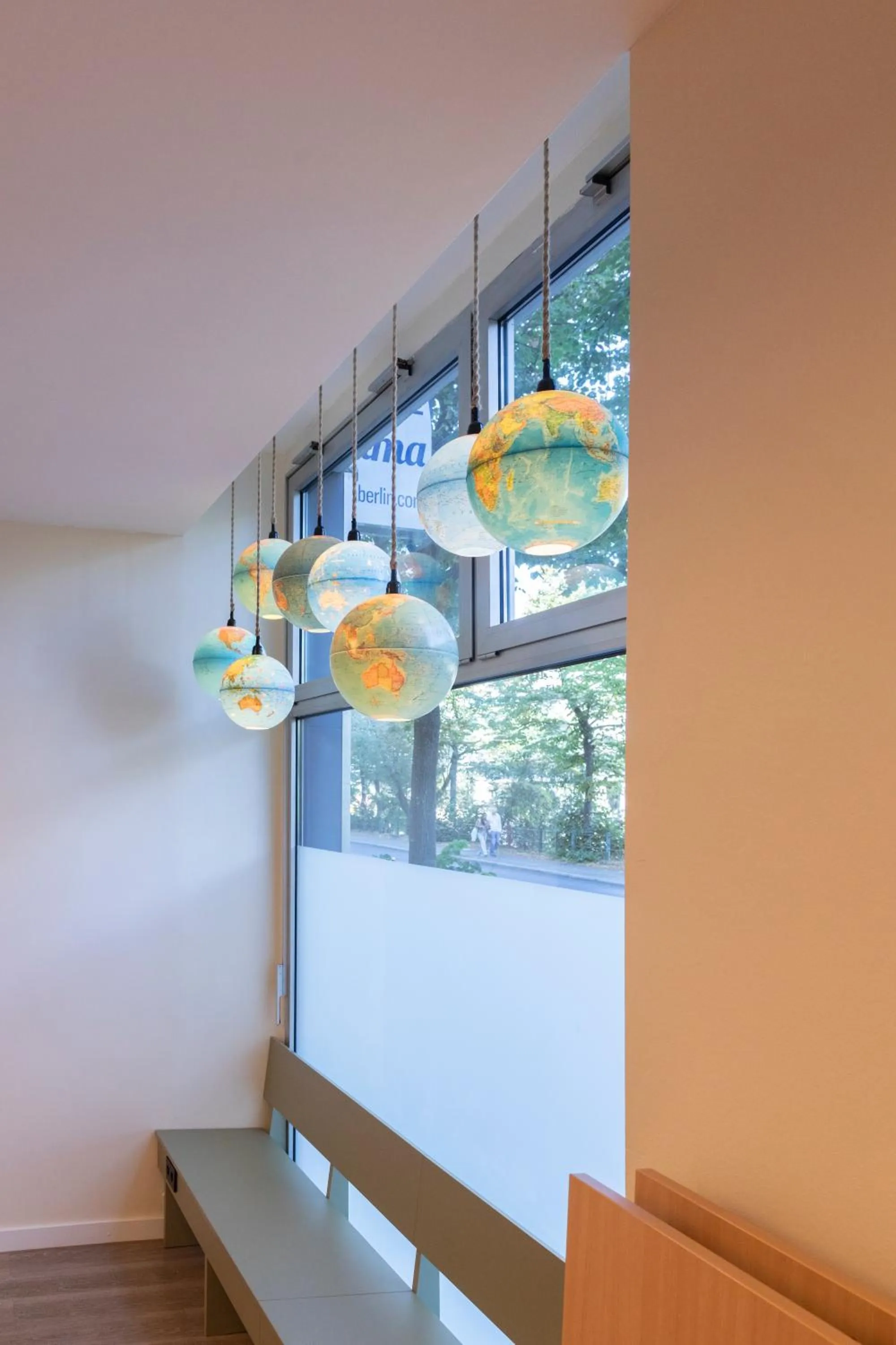 TV and multimedia in acama Hotel & Hostel Kreuzberg