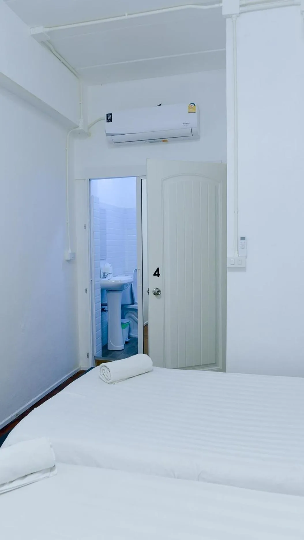 Photo of the whole room in 24 Poshtel Chiangmai