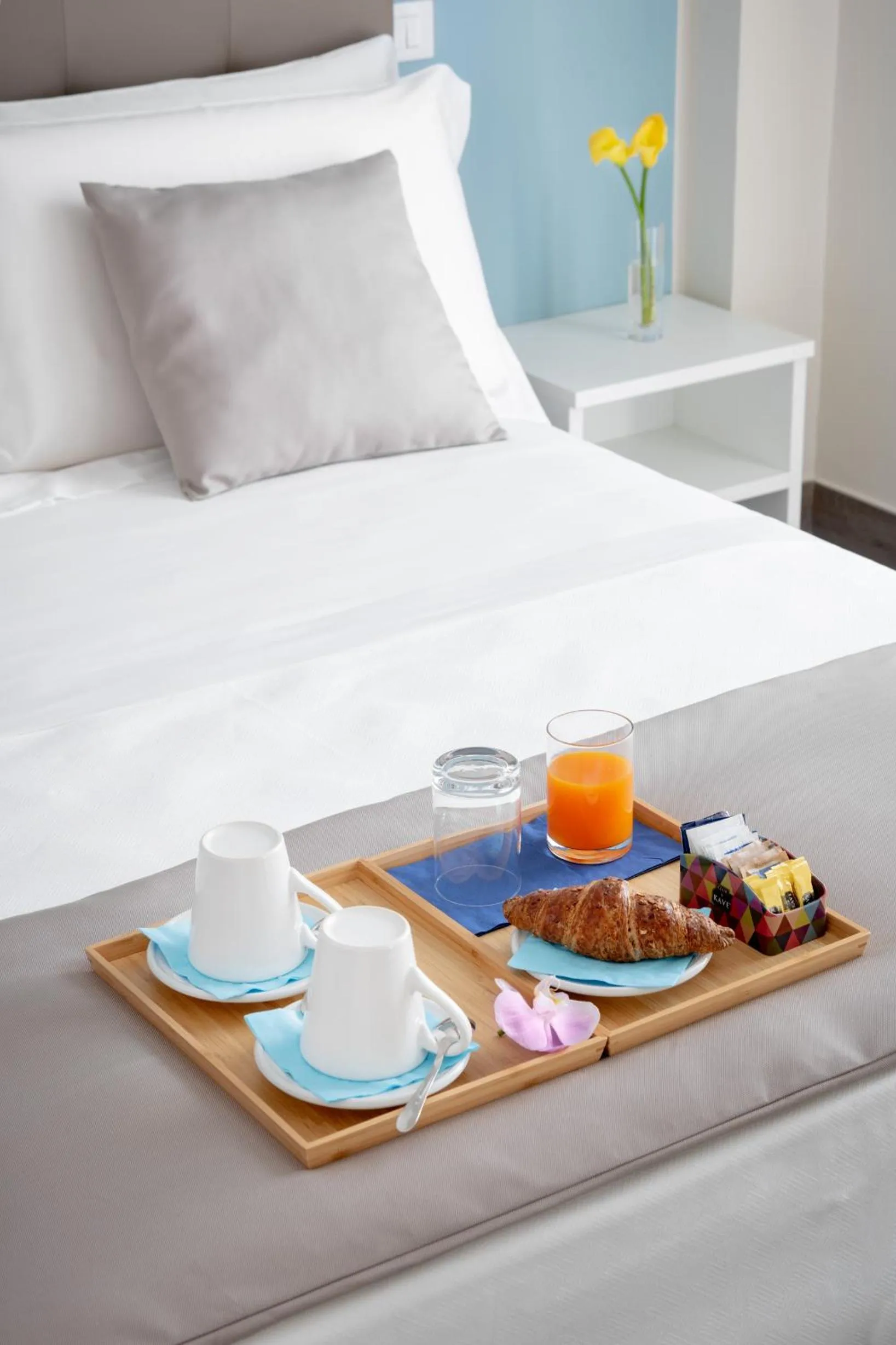 Meals, Bed in B&Blue