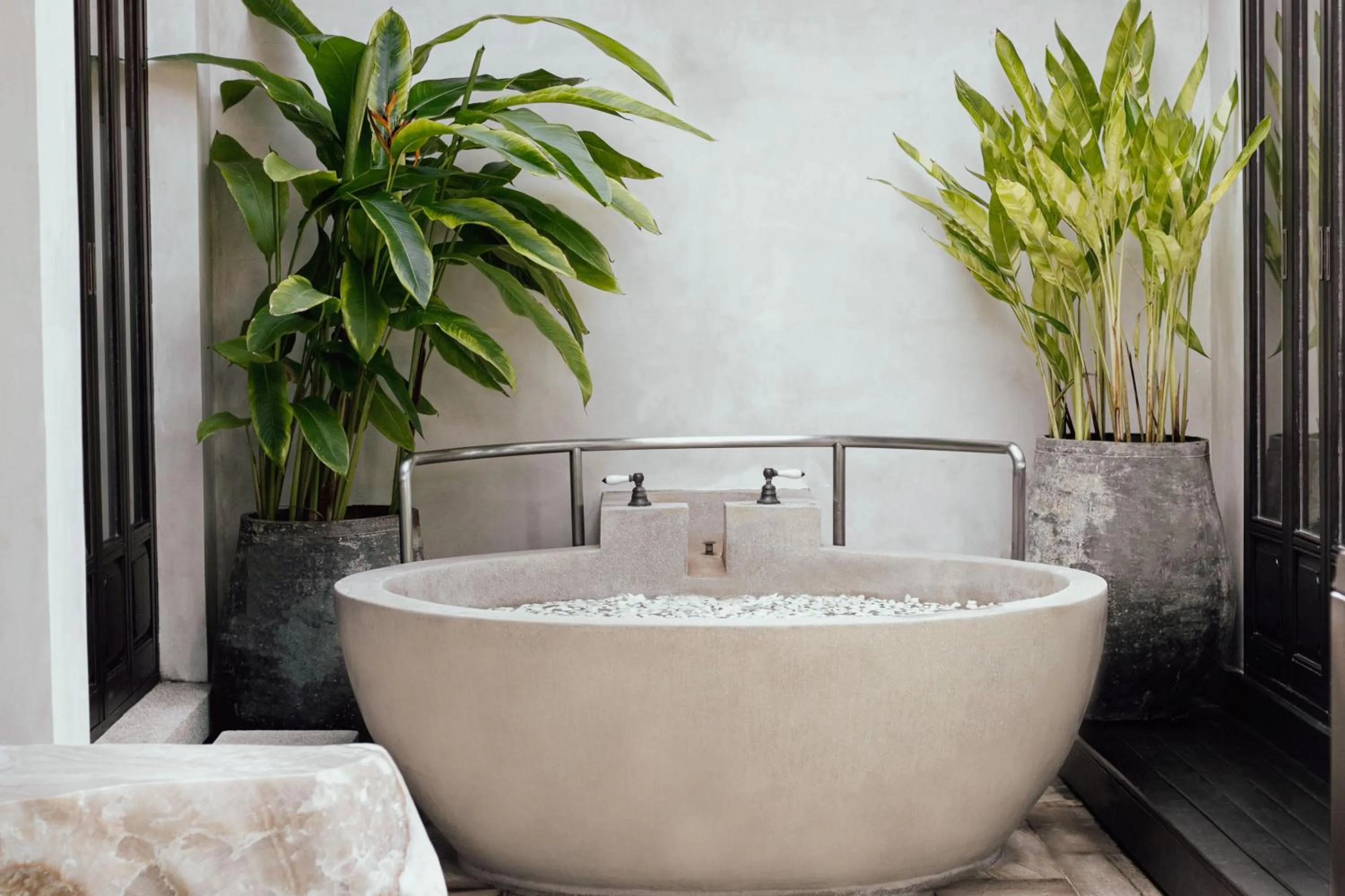 Bath in The Lamai Samui