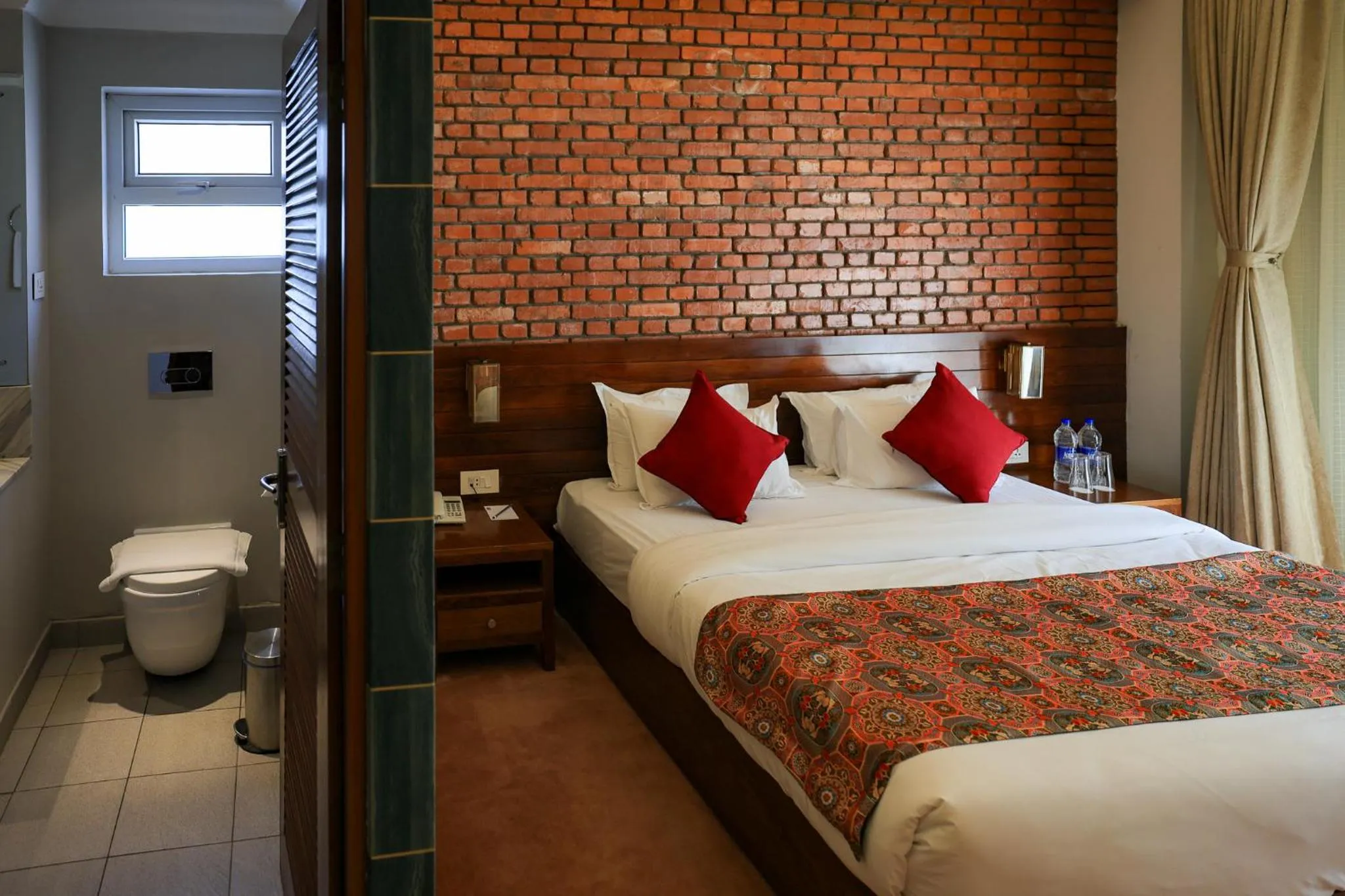 Bed in Hotel Dolmaling