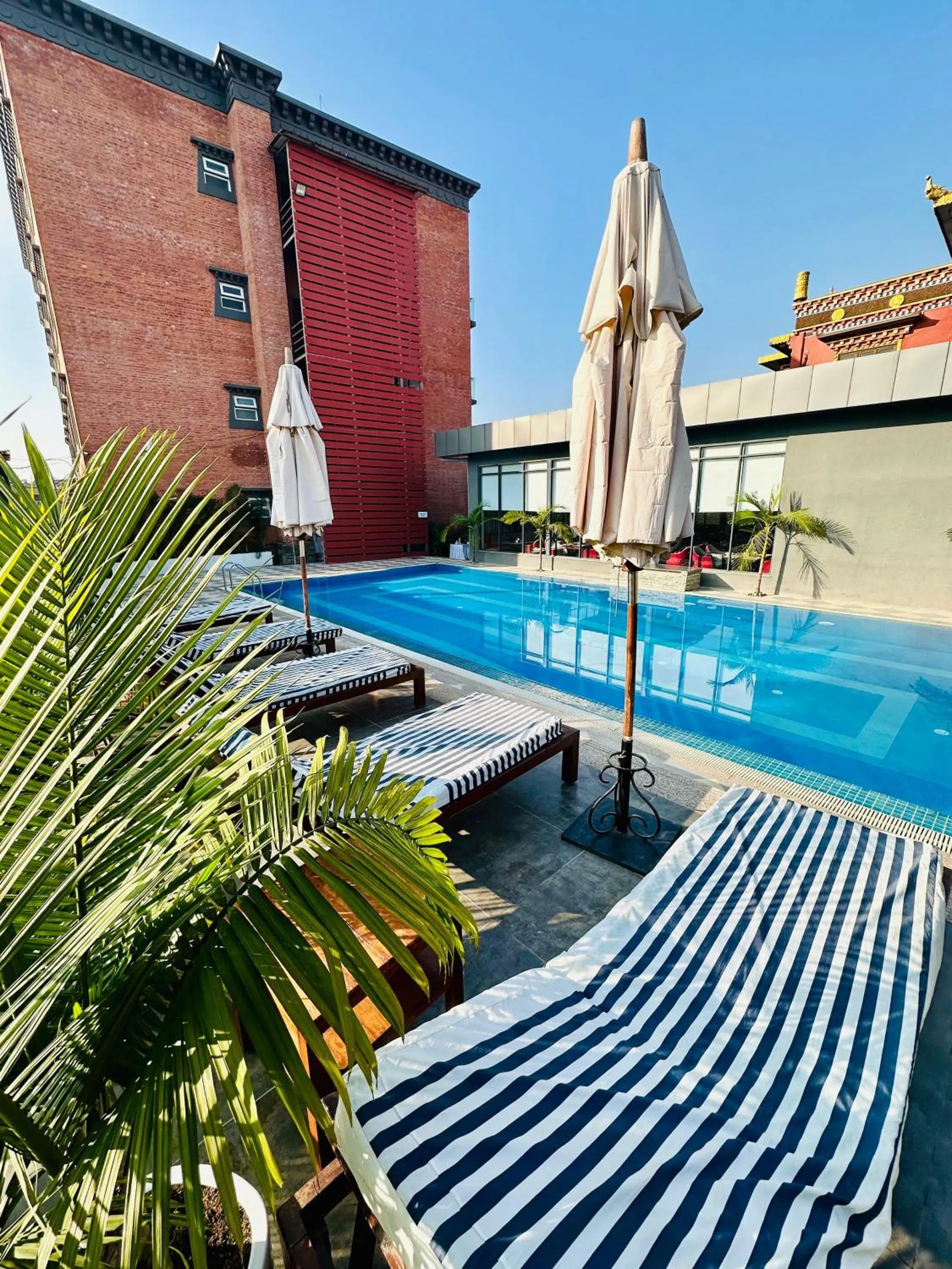 Swimming pool in Hotel Dolmaling