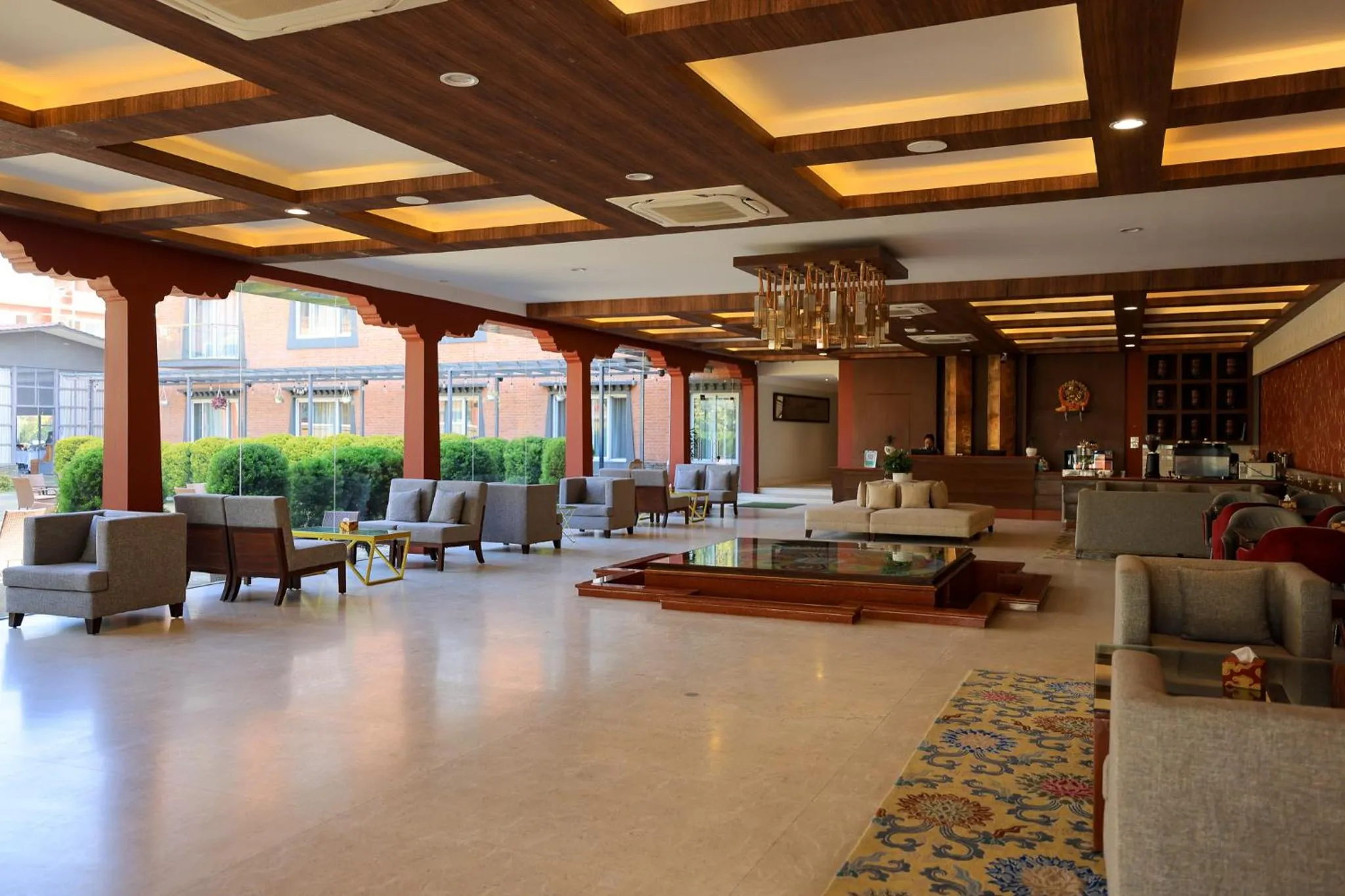 Restaurant/places to eat in Hotel Dolmaling