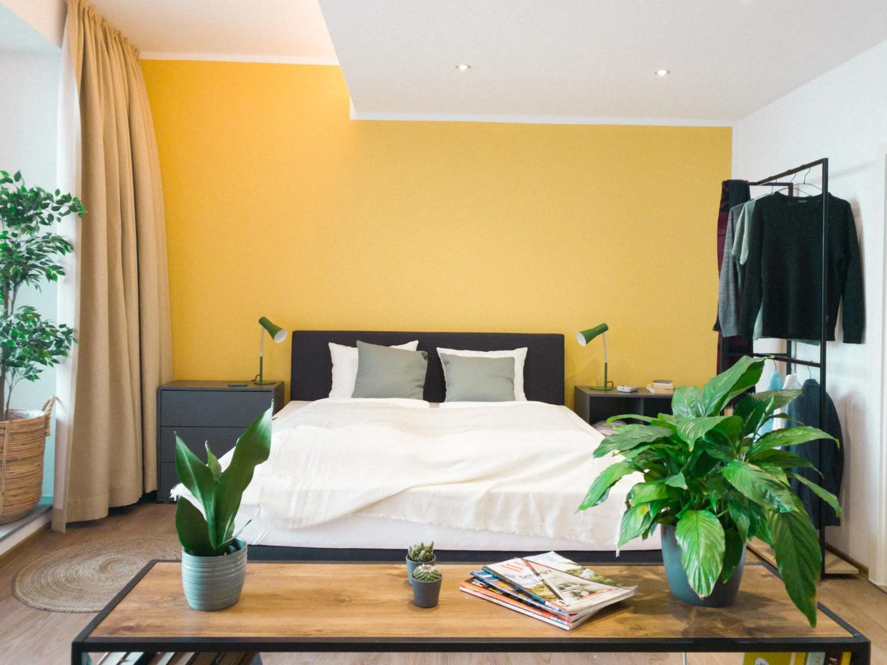 Bedroom, Bed in Brunnen Apartments