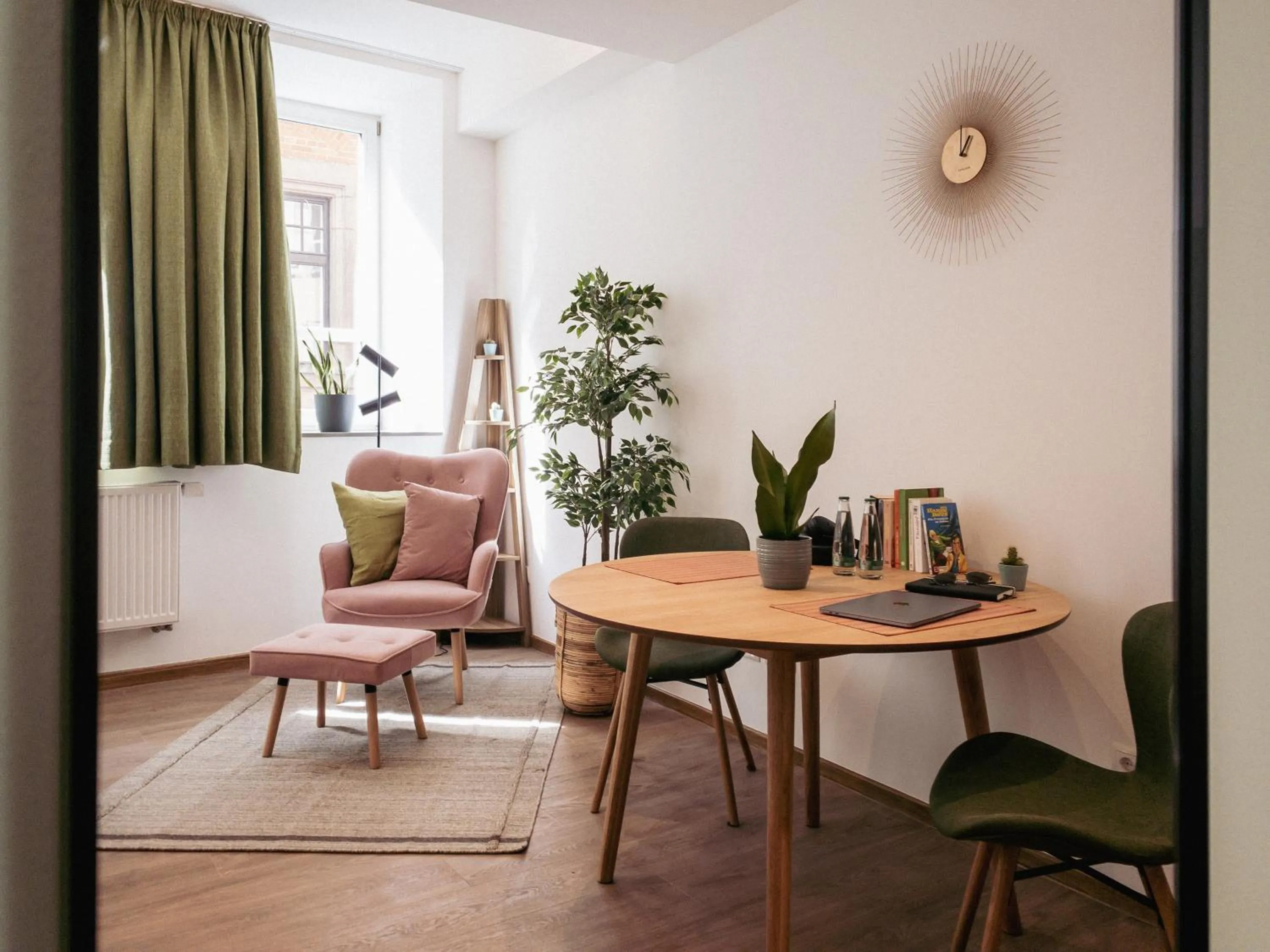 Living room in Brunnen Apartments