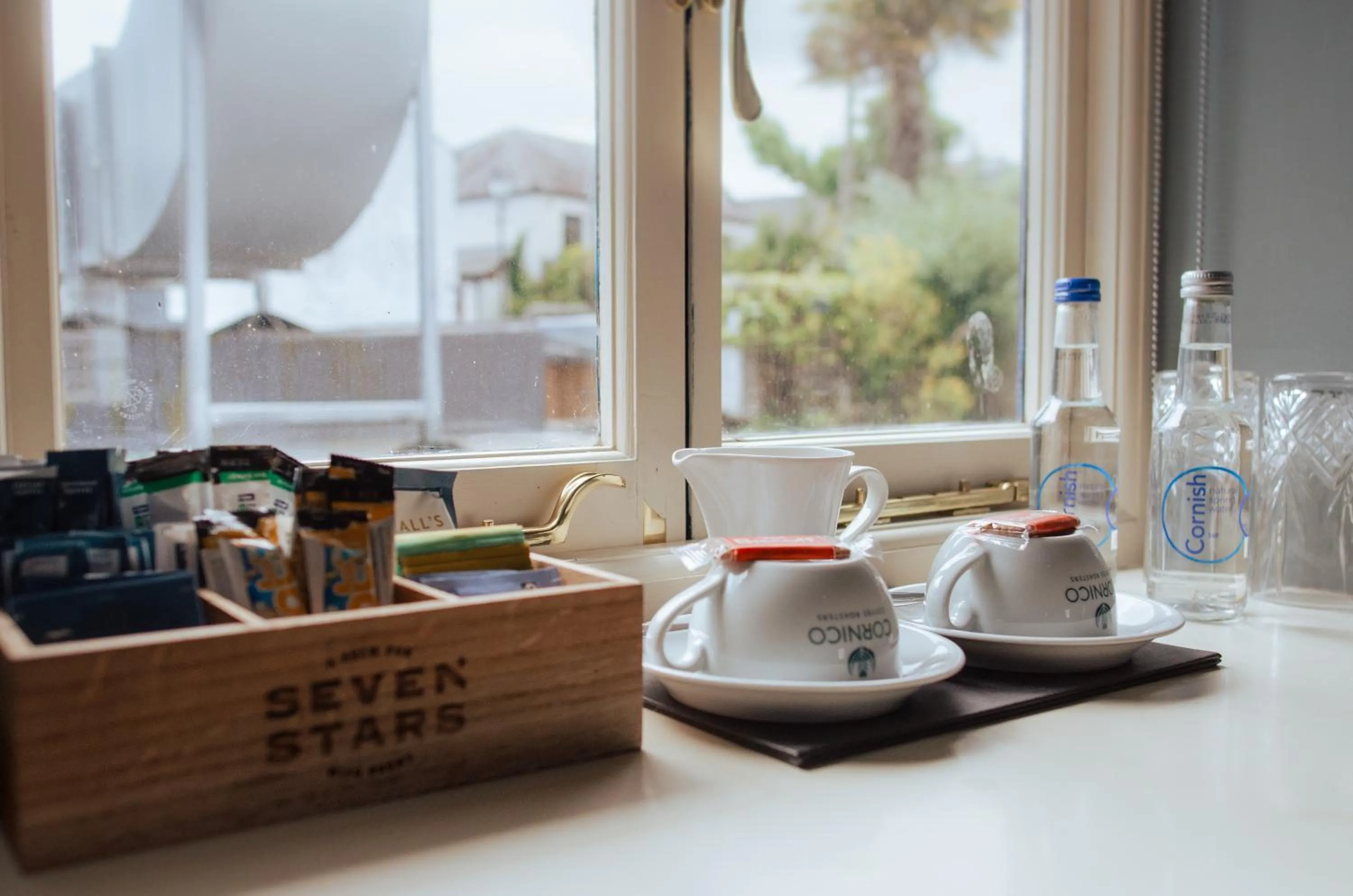 Coffee/tea facilities in Seven Stars Penryn