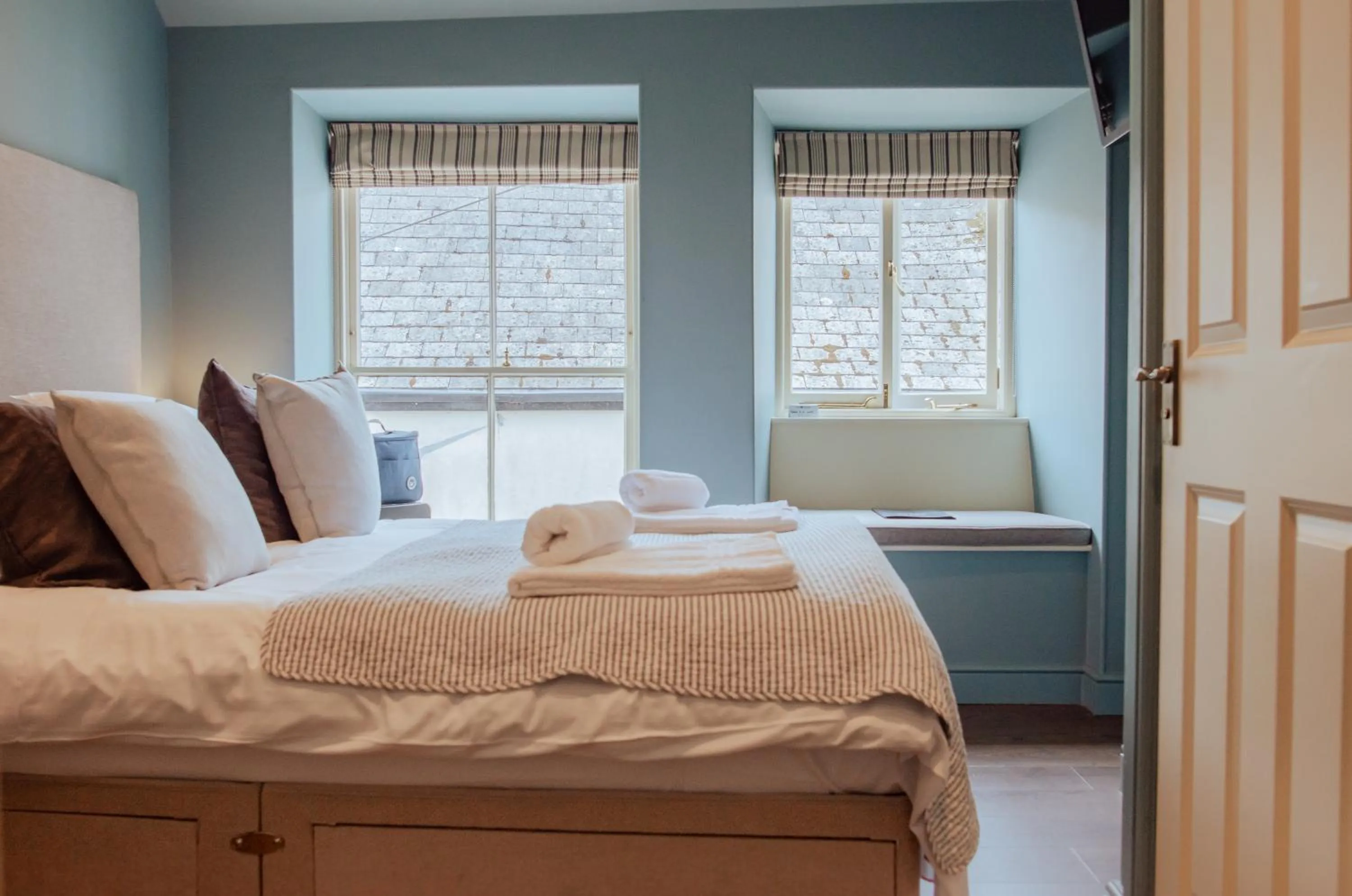 Bed in Seven Stars Penryn