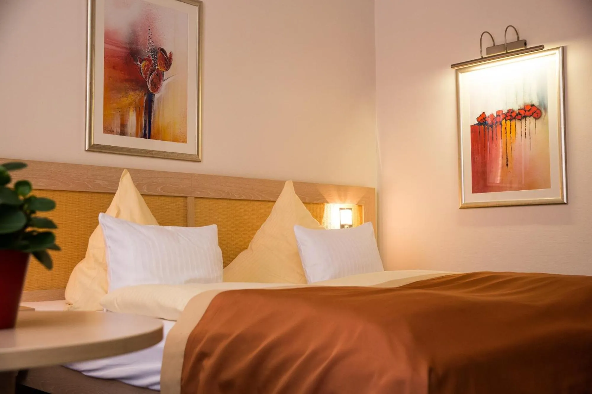 Bed, Room Photo in Hotel von Euch