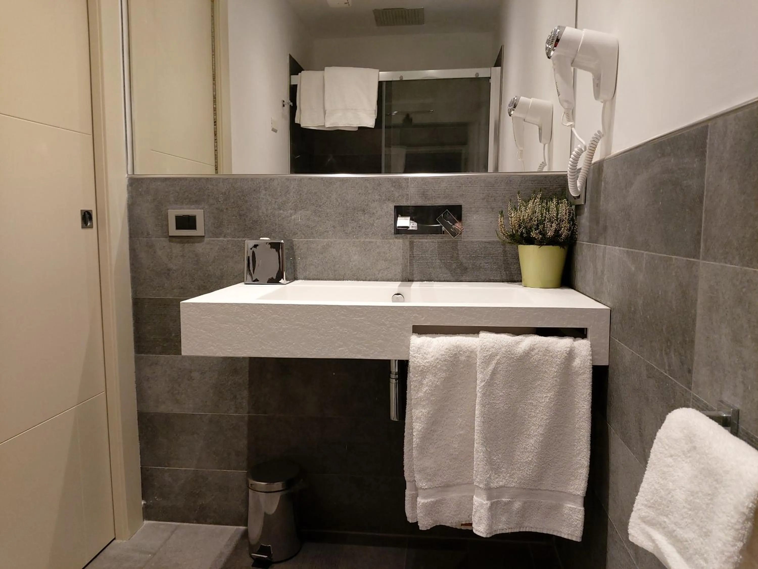 Bathroom in SIGNORIA '64