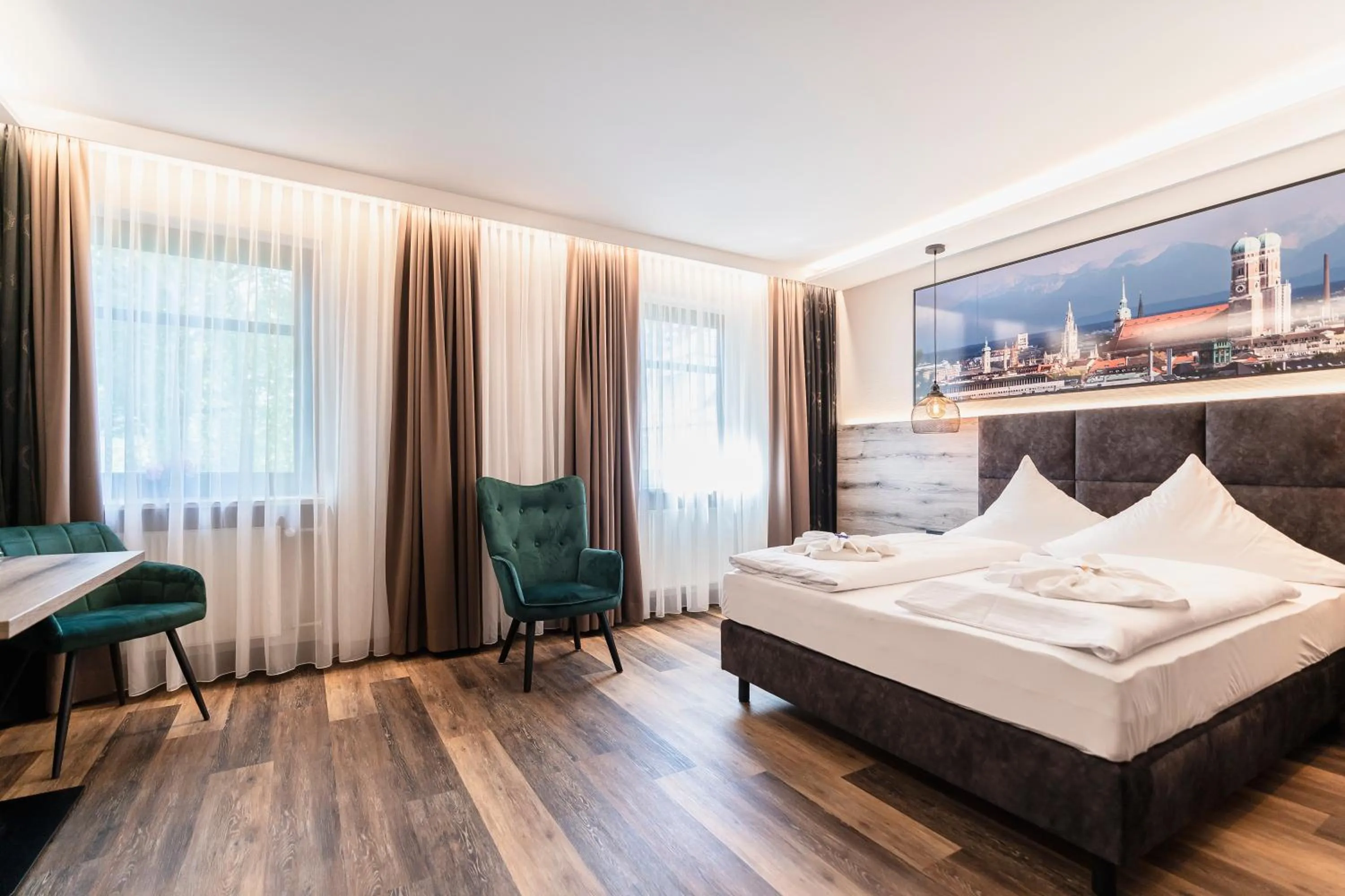 Photo of the whole room, Bed in Hotel Demas München-Unterhaching