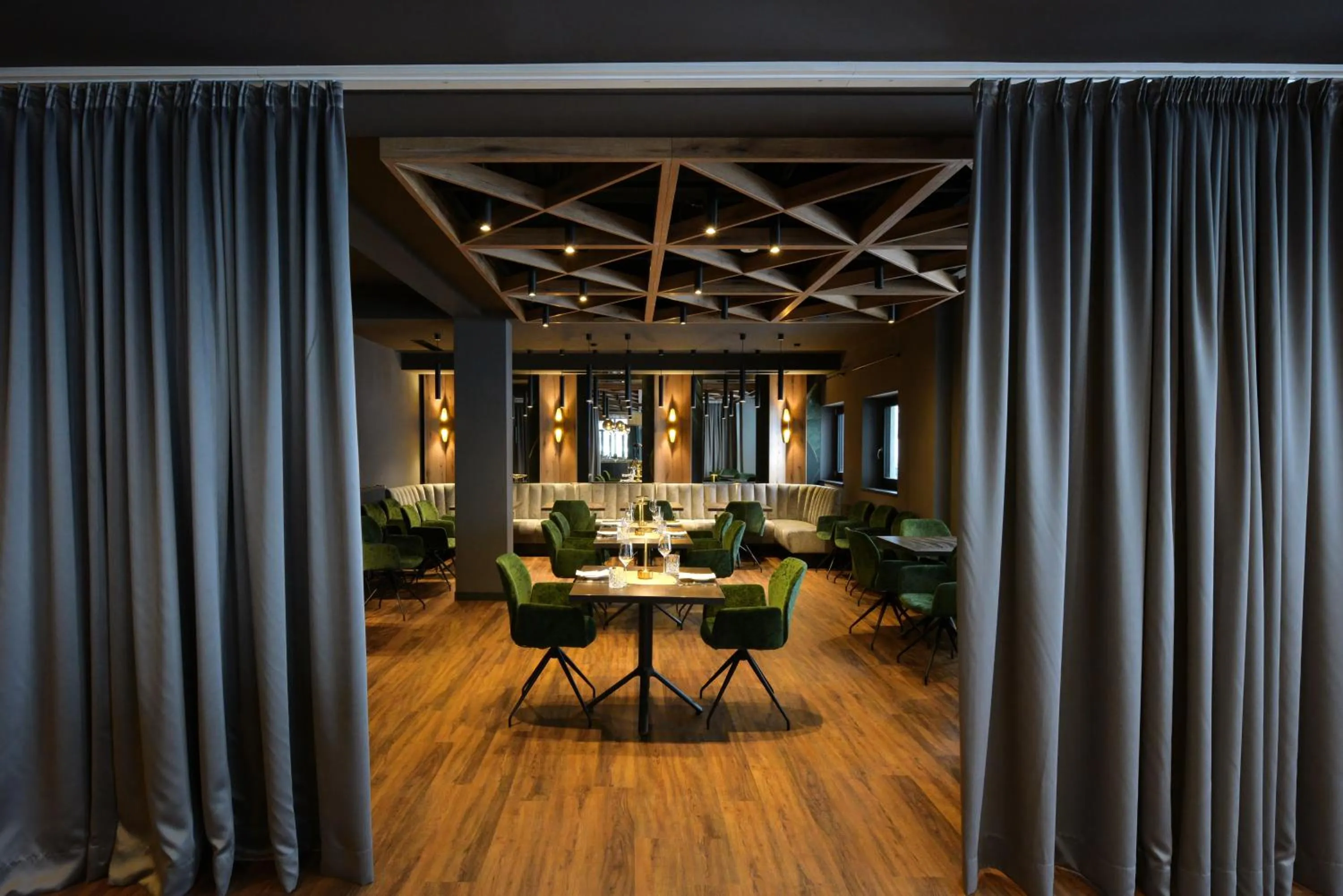 Restaurant/places to eat in Hotel Demas München-Unterhaching